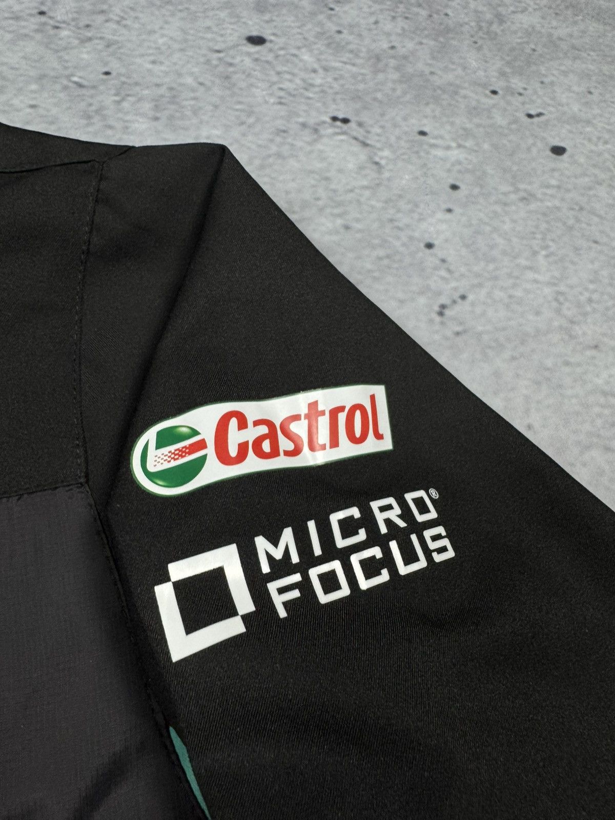 Formula 1 Jaguar Tcs Racing F1 Team Jacket Size M Size US M / EU 48-50 / 2 - 6 Thumbnail