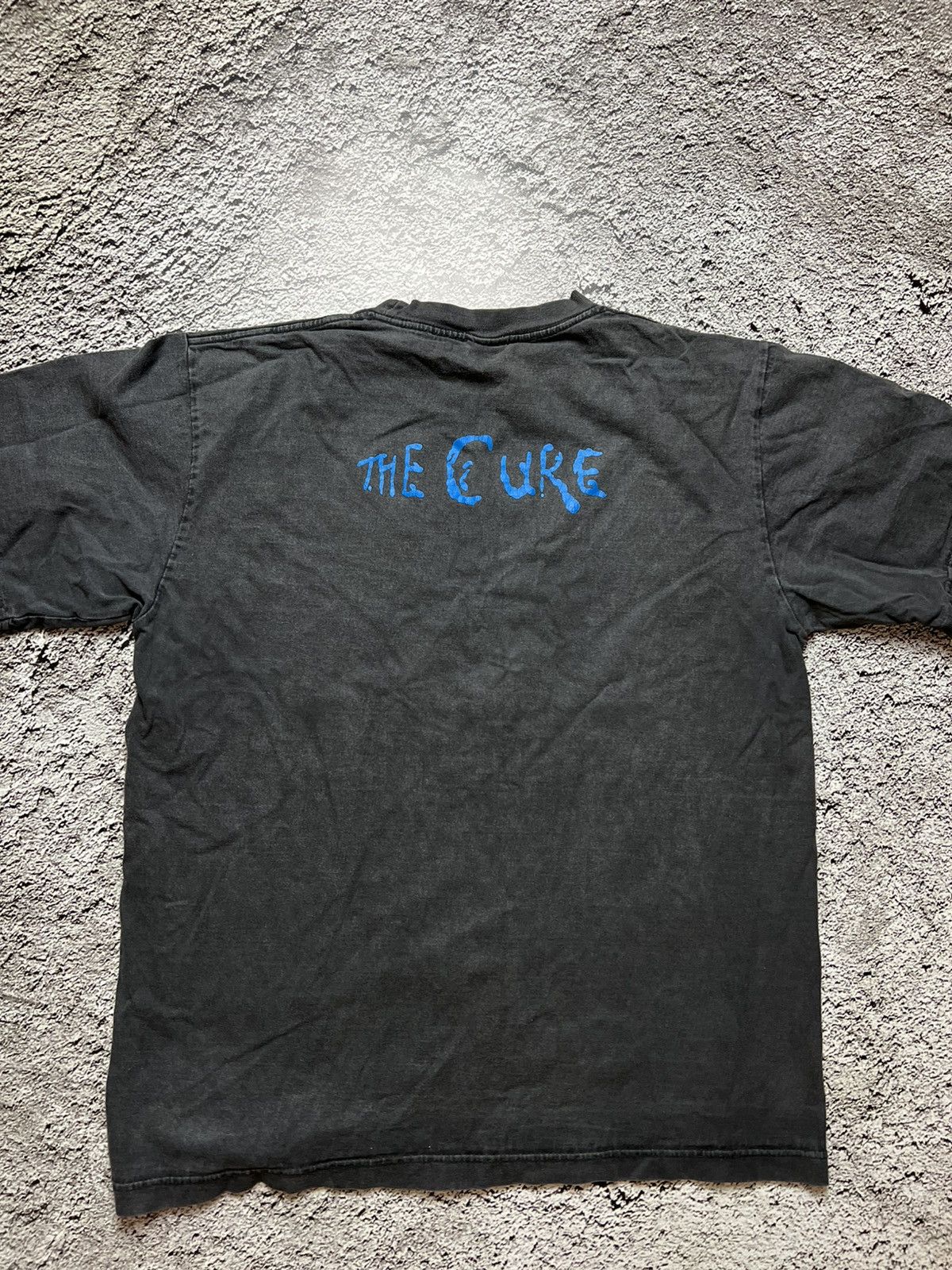 Band Tees Vintage 90’s The cure t shirt Size US M / EU 48-50 / 2 - 4 Thumbnail