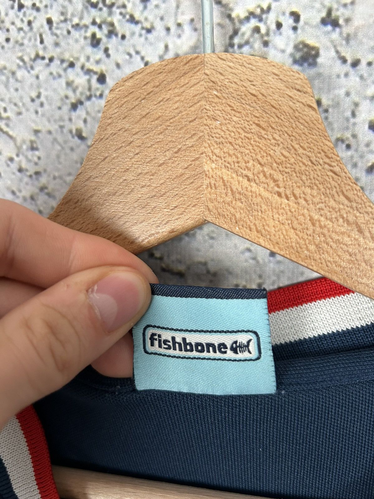Vintage Vintage Fishbone Skateboards Surf Graphic Tee Hype Size US L / EU 52-54 / 3 - 5 Thumbnail