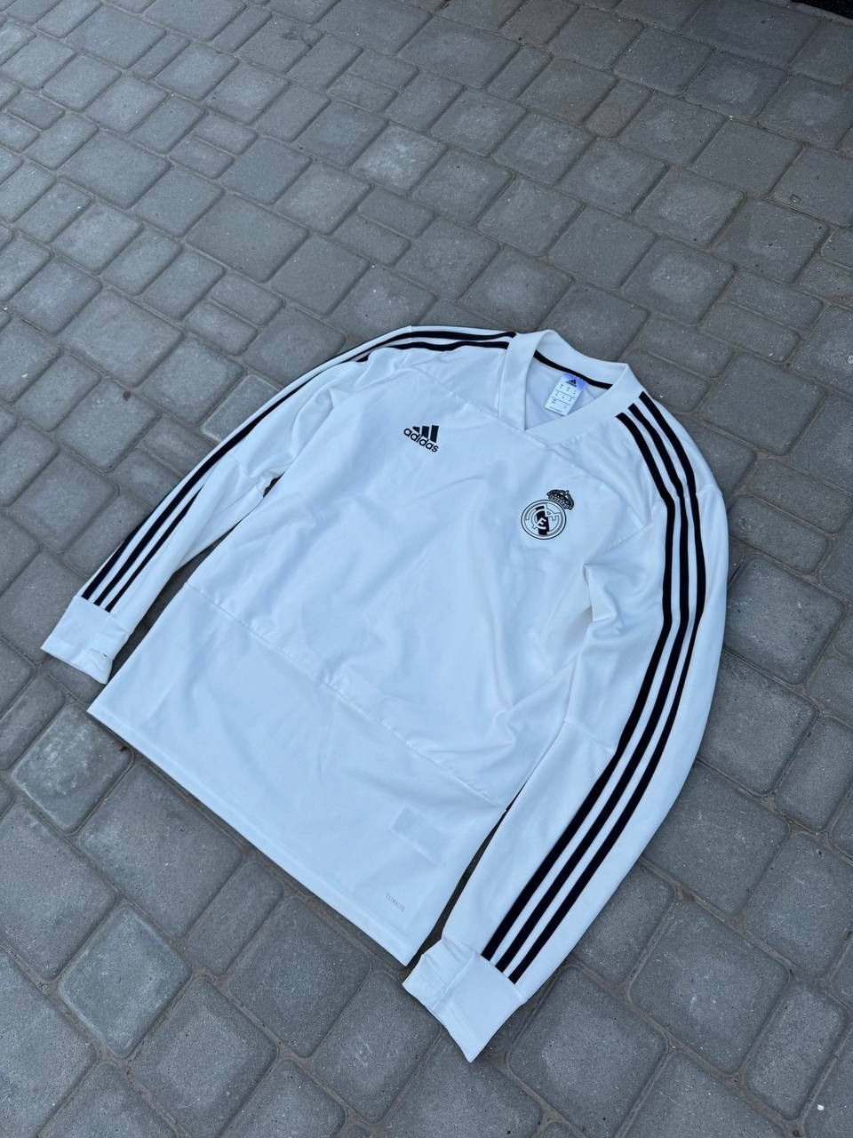 Adidas Long Sleeve Adidas Real Madrid jersey Size US M / EU 48-50 / 2 - 2 Thumbnail
