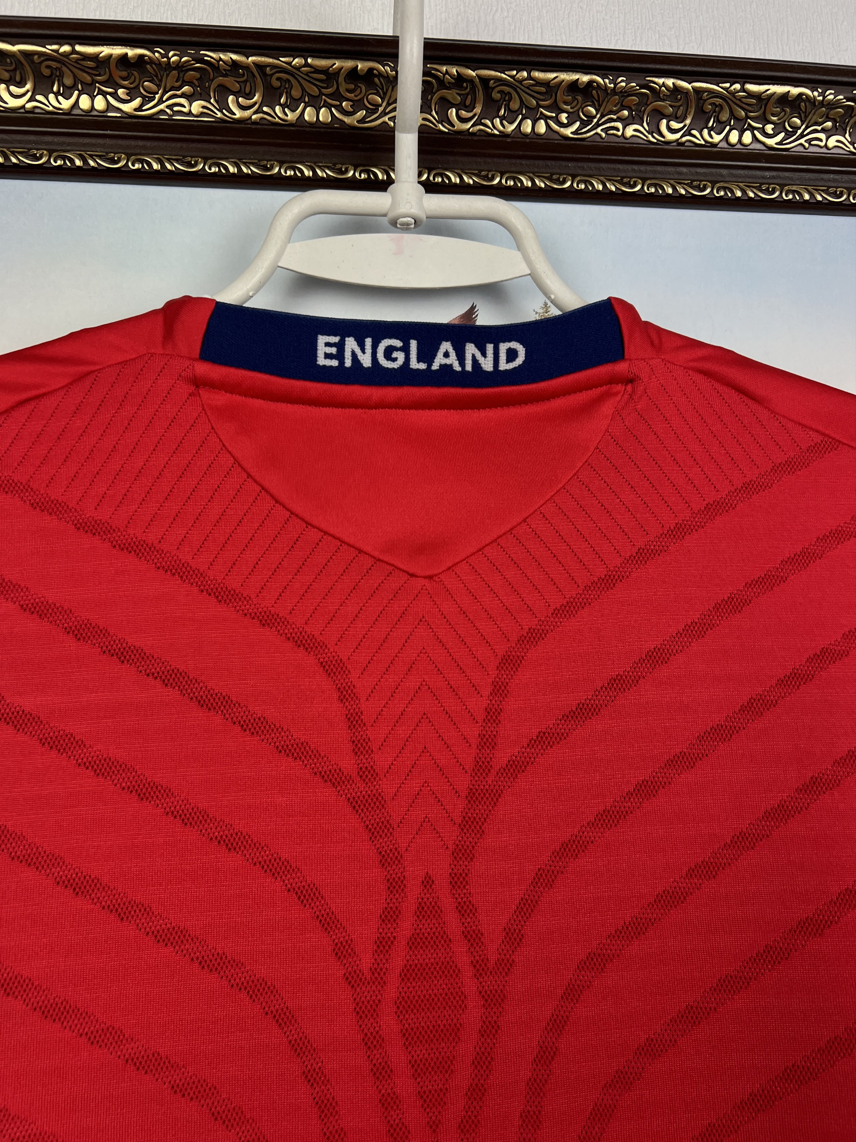 Umbro England Away football shirt Soccer National Jersey Trikot Size US M / EU 48-50 / 2 - 11 Thumbnail