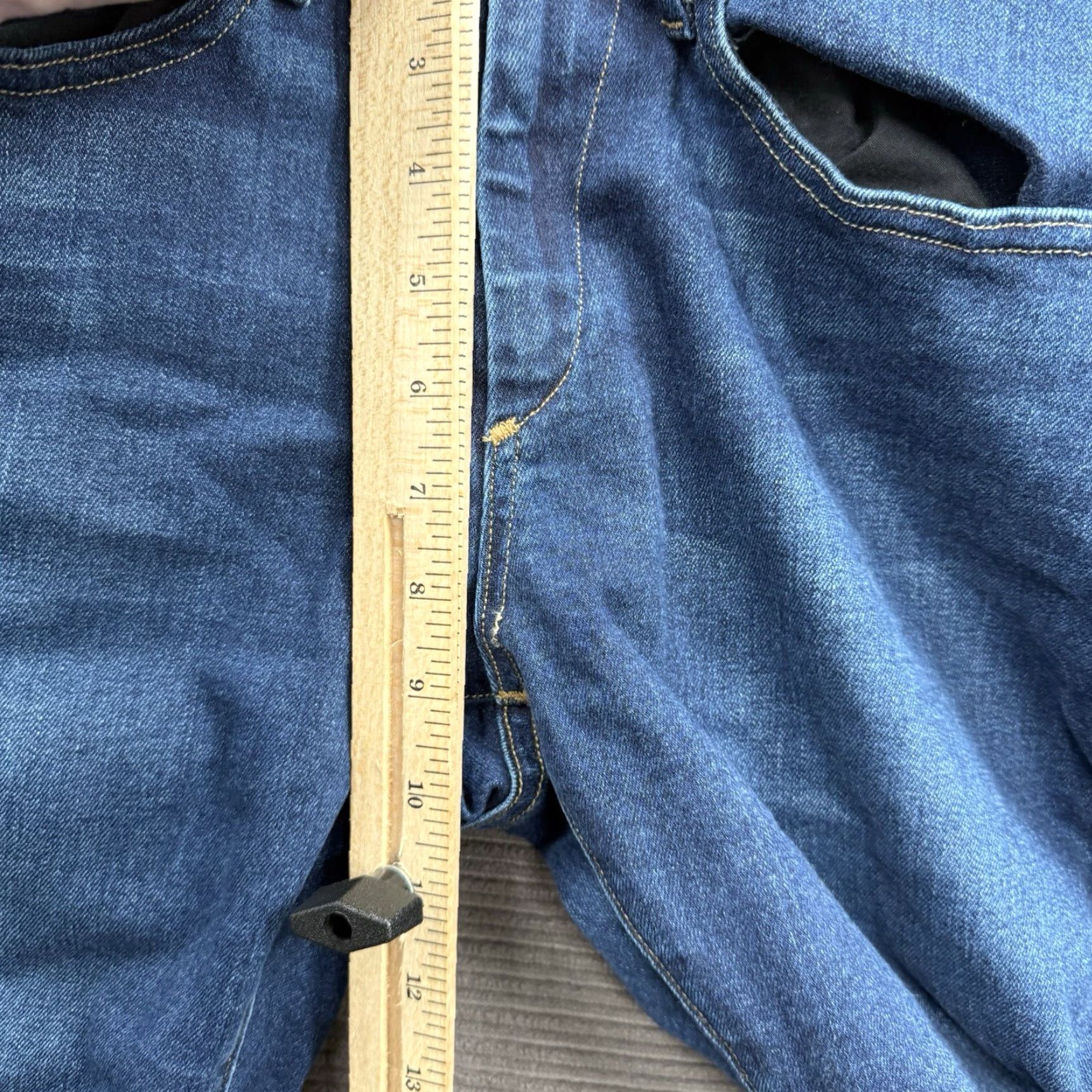True Religion True Religion Jeans Women Slim Denim Blue 26 Cotton Mid-Rise Inseam 24 Logo USA Button Zip Variety: Shirt, Pants, Jeans? Size 26" / US 2 / IT 38 - 5 Thumbnail
