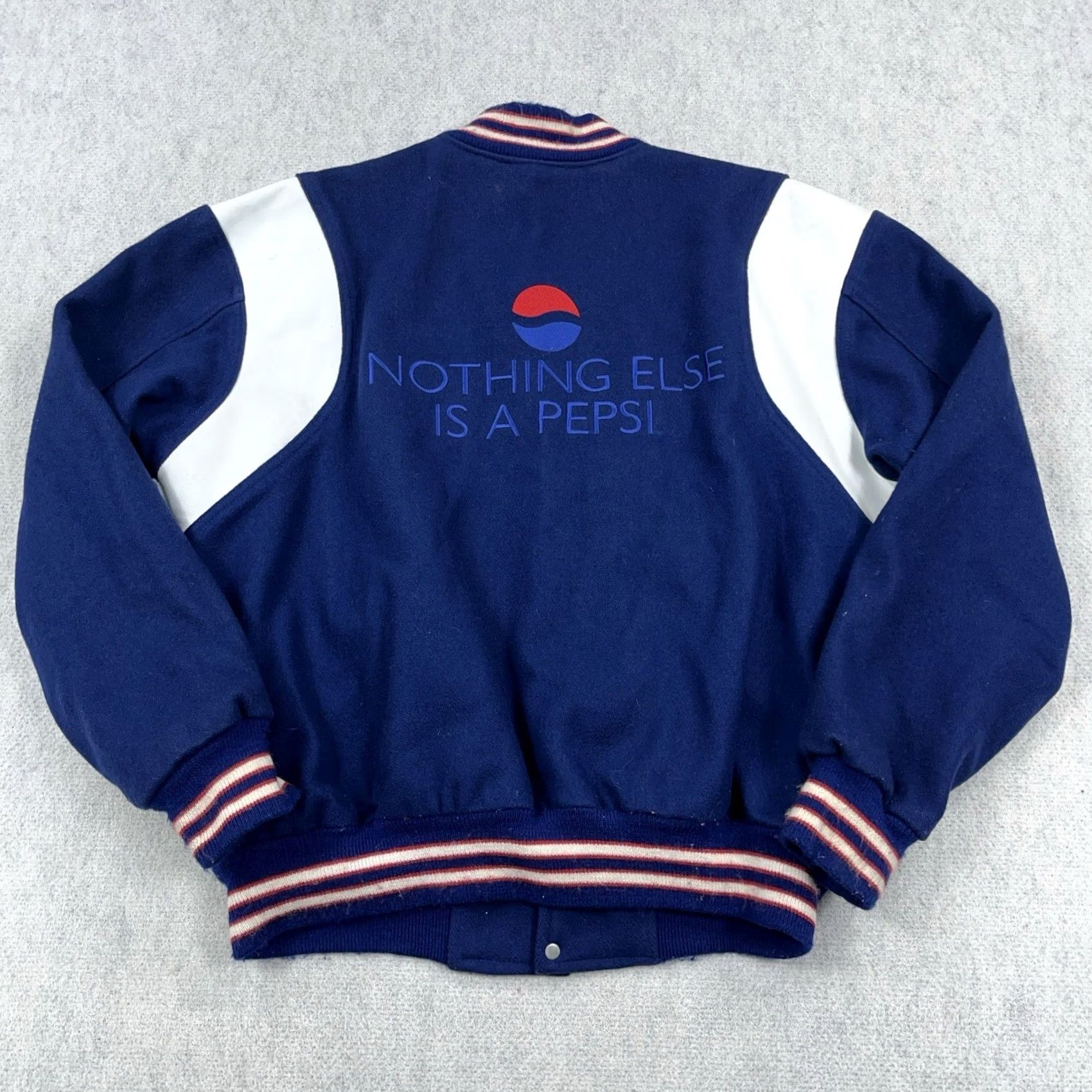 Vintage VINTAGE Pepsi Bomber Jacket Mens L Blue Wool Snap Horizon 90s Embroidered Fashion Casual Mens Size US L / EU 52-54 / 3 - 2 Thumbnail