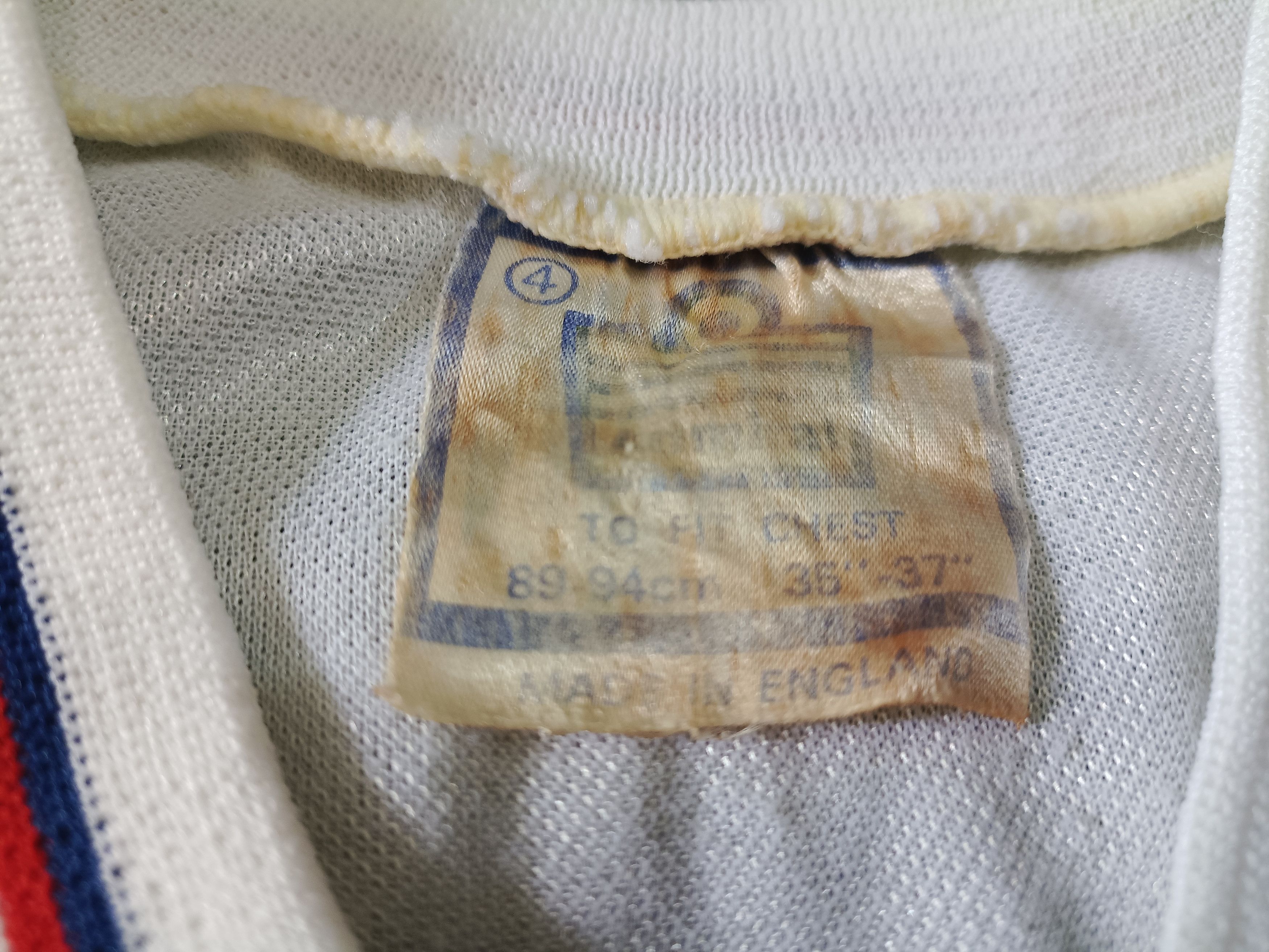Vintage Vintage Admiral England 1980-83 Jersey Size US S / EU 44-46 / 1 - 11 Thumbnail