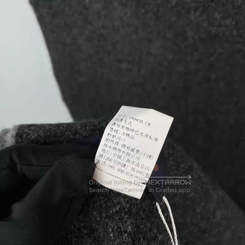 Louis Vuitton Louis Vuitton Black and Grey Gradient Full Printed Cashmer Size ONE SIZE - 7 Thumbnail