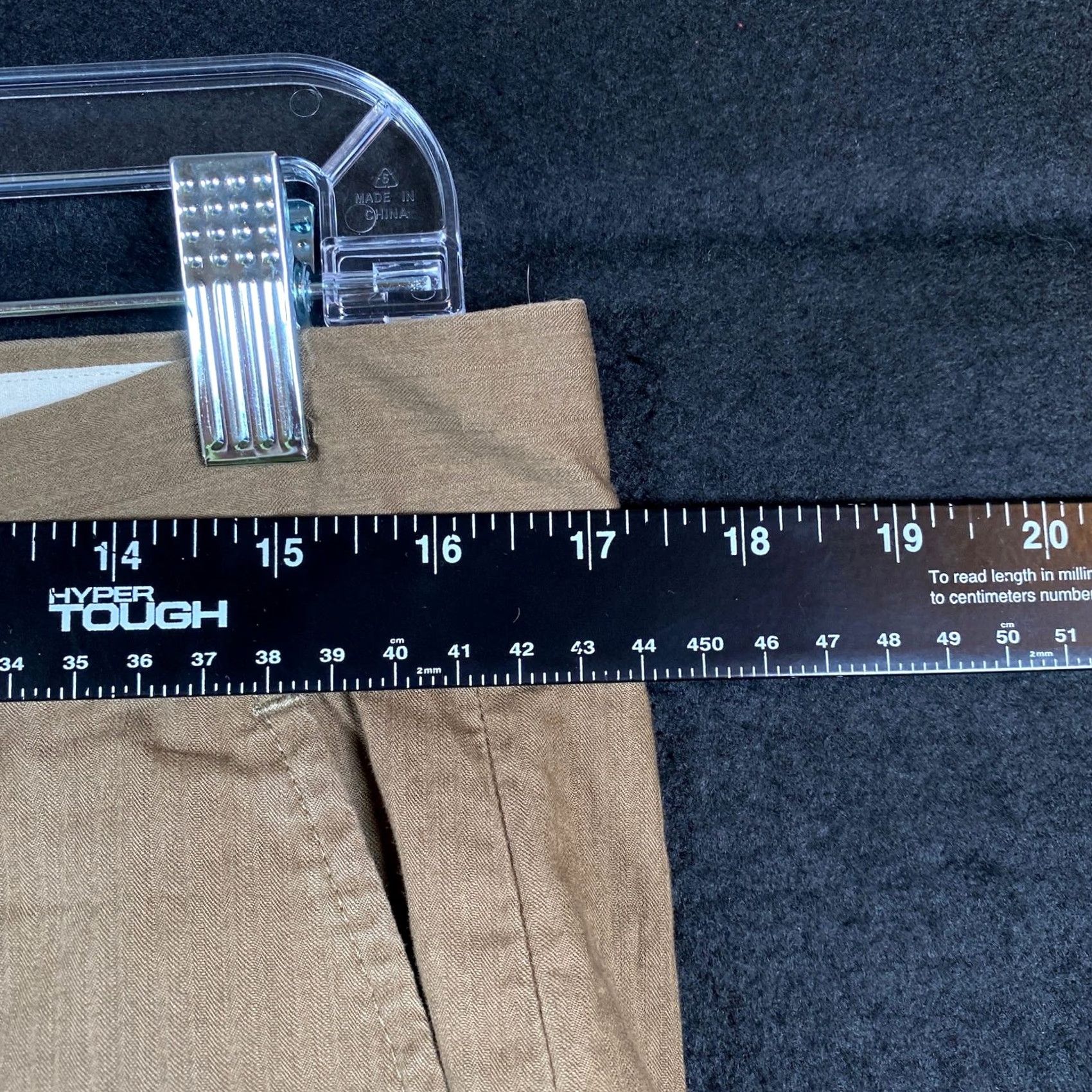 Banana Republic Banana Republic Mens Pants Brown Chino 100% Cotton Straight 33x34 (34x33) Pants Mens Regular 34 Inseam Straight Pocket Brown Chino Size US 33 - 6 Thumbnail