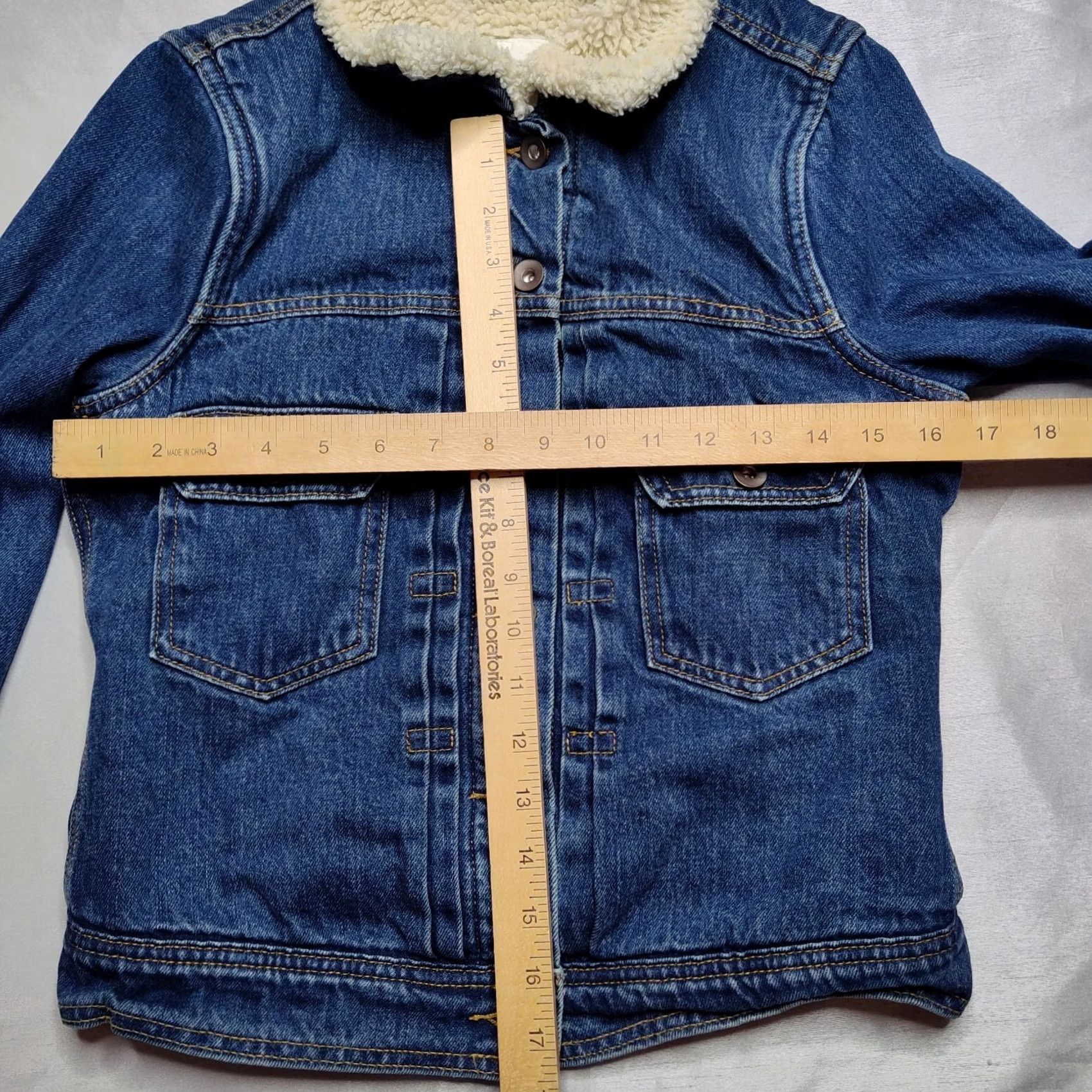 Old Navy VINTAGE Old Navy Women XS Sherpa Faux Fur Lined Blue Denim Trucker Jacket Size XS / US 0-2 / IT 36-38 - 5 Thumbnail