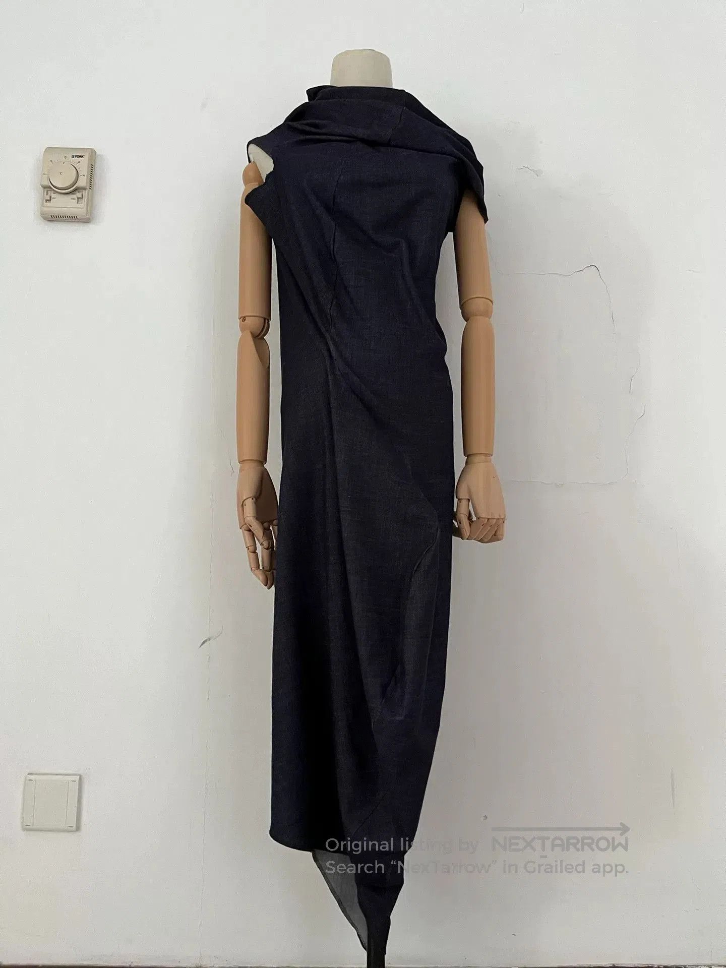 Comme des Garcons Comme des Garcons 2011AW Distorted Dress. Size S / US 4 / IT 40 - 5 Thumbnail
