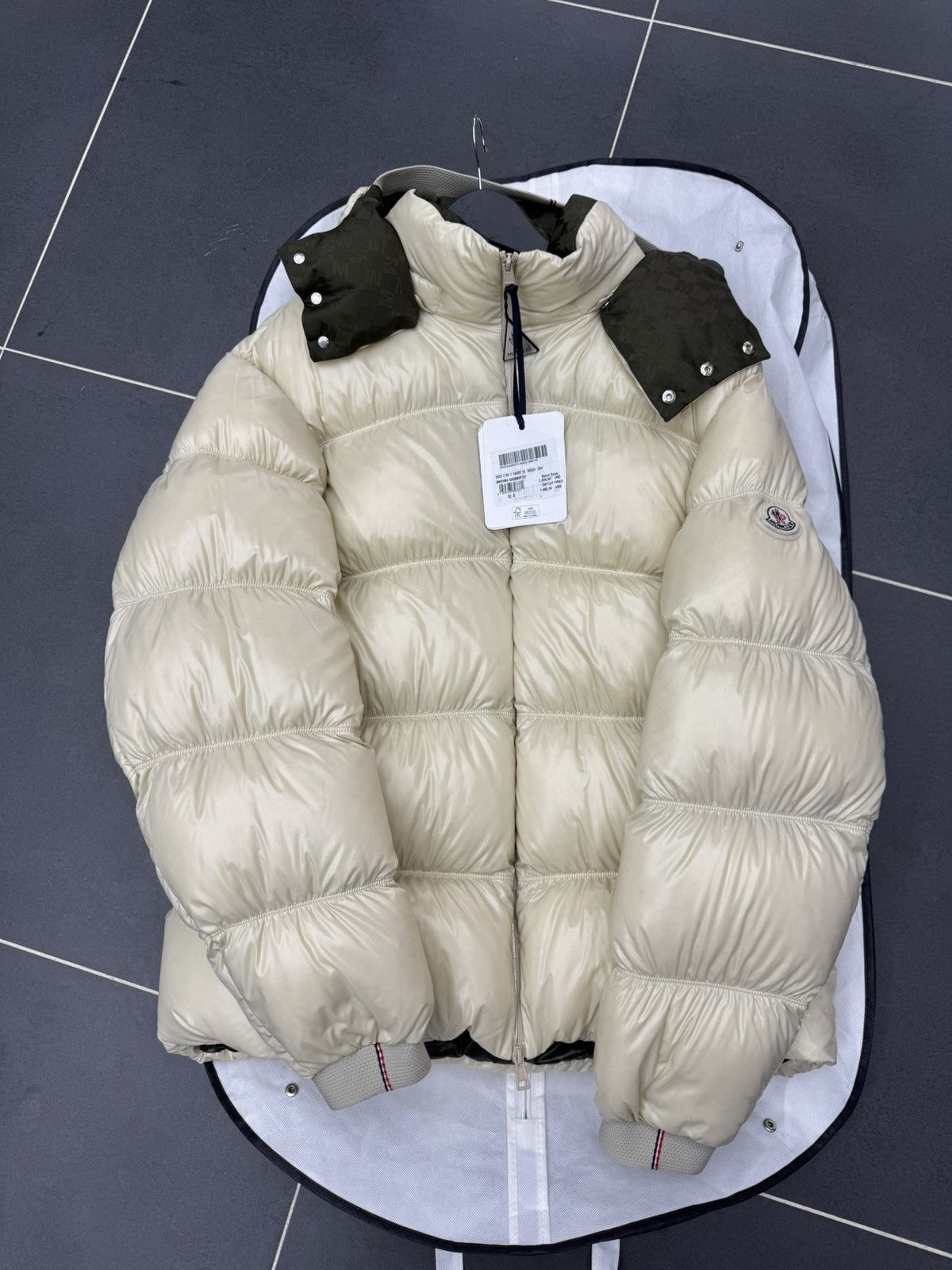 Moncler Moncler orizaba giubbotto puffer jacket Size US XL / EU 56 / 4 - 3 Thumbnail
