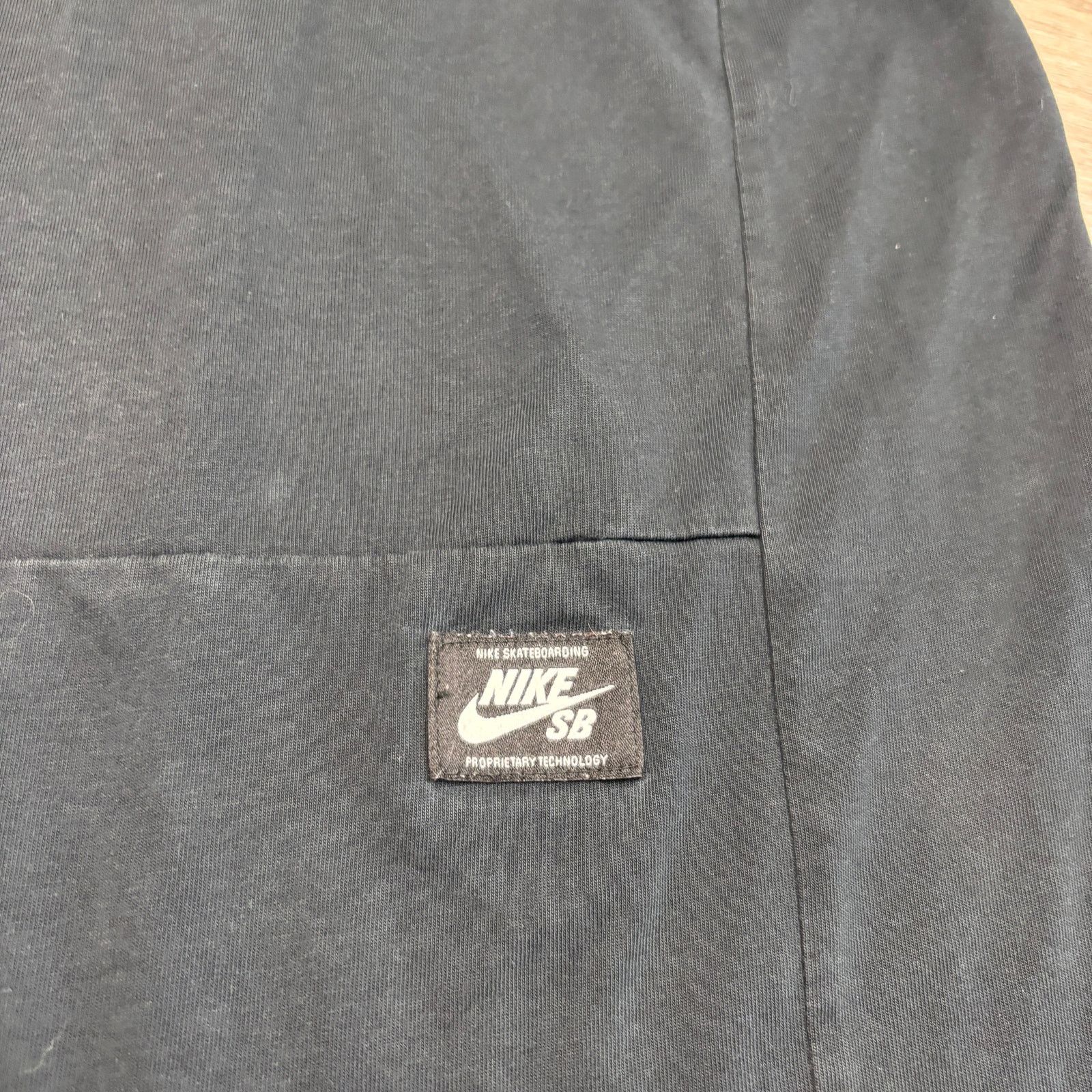 Nike Nike SB Dri Fit Baseball Raglan Shirt Mens Medium Minimalist Size US M / EU 48-50 / 2 - 10 Thumbnail