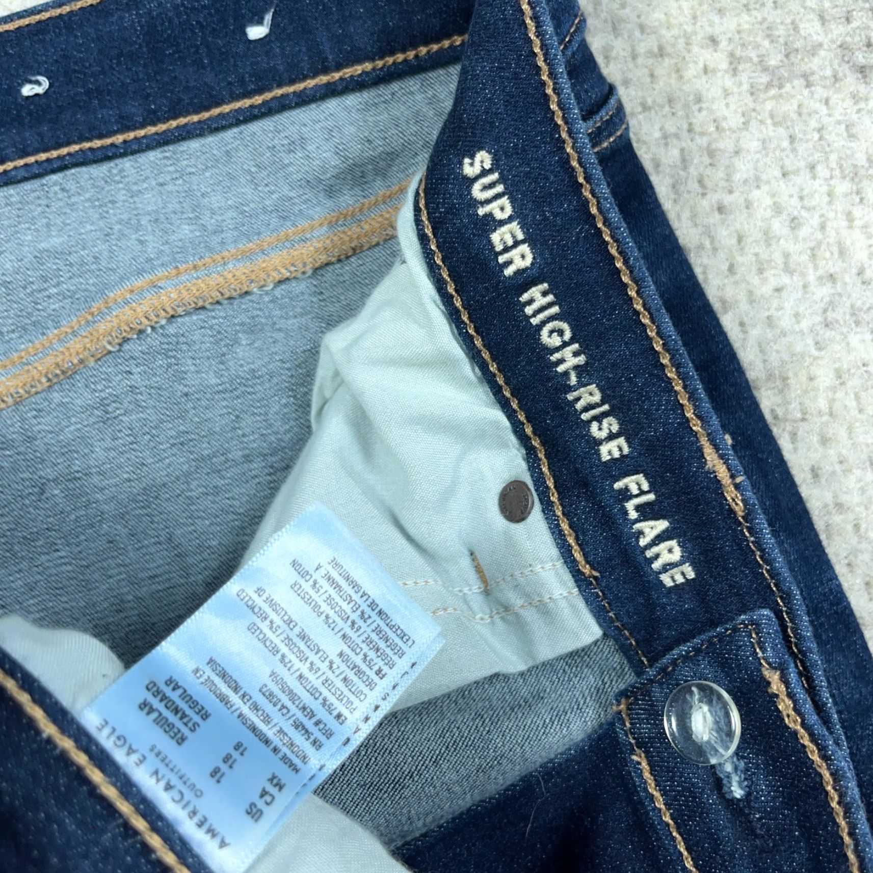 American Eagle Outfitters American Eagle Jeans Women 108 Super High Hi Rise Flare Dark Wash Faded Stretch Size 40" / US 18 - 3 Thumbnail