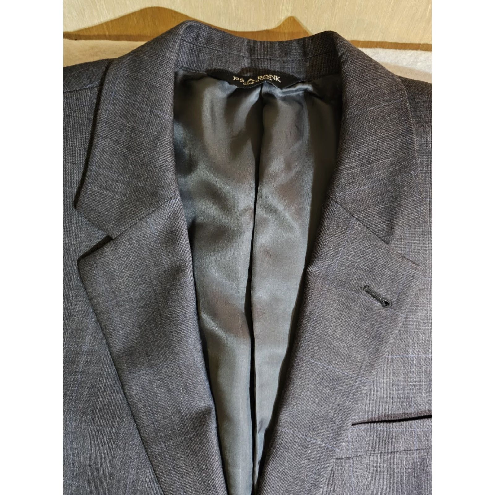 Jos. A. Bank Jos A Bank Signature Collection 2pc Suit 100% Wool Size 43R 32x30 Grey/Blue Pin Mens Size 46R - 4 Thumbnail