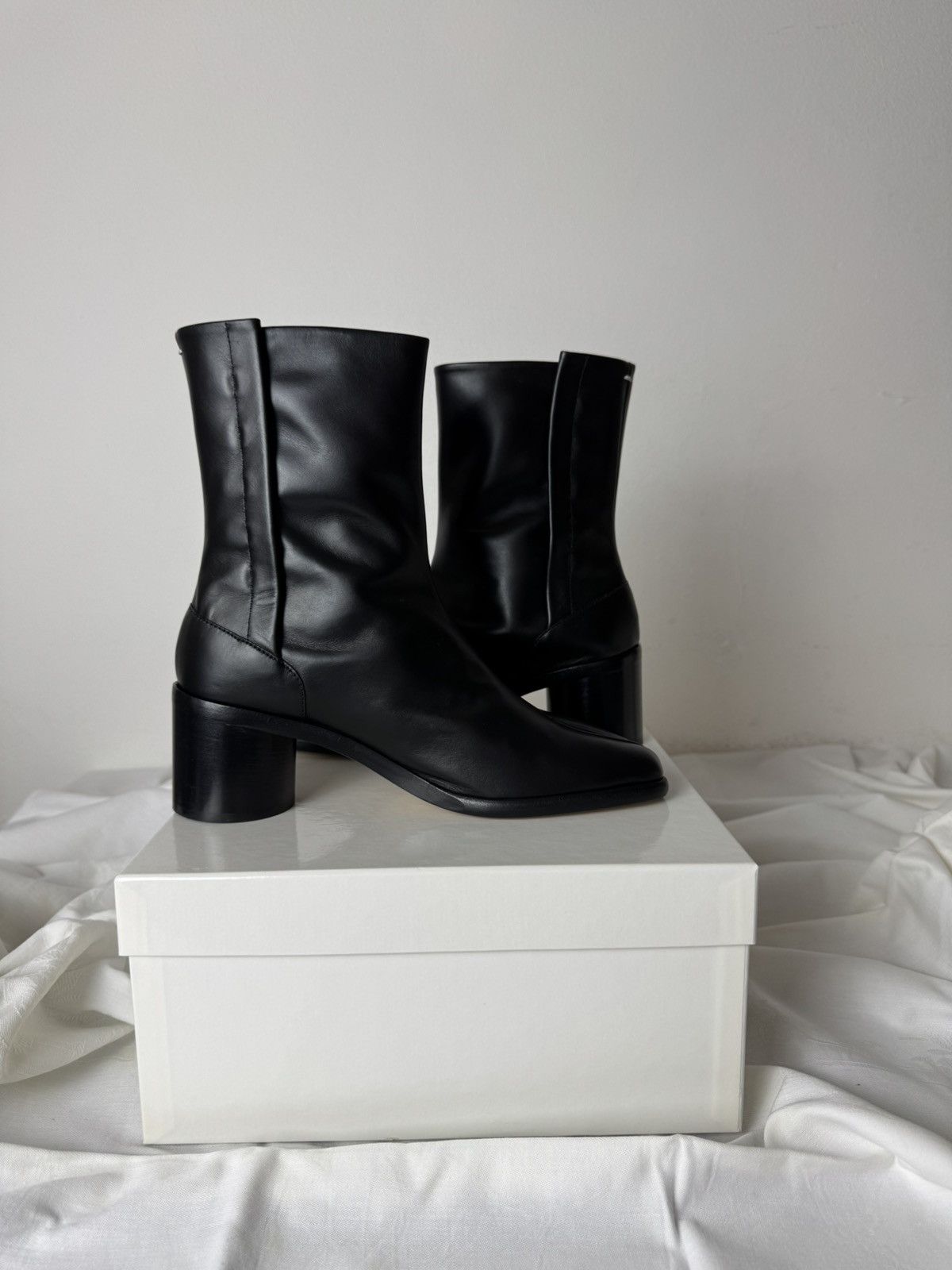 Maison Margiela Maison Margiela Tabi Ankle Boots - Black 40 Size US 7 / EU 40 - 6 Thumbnail