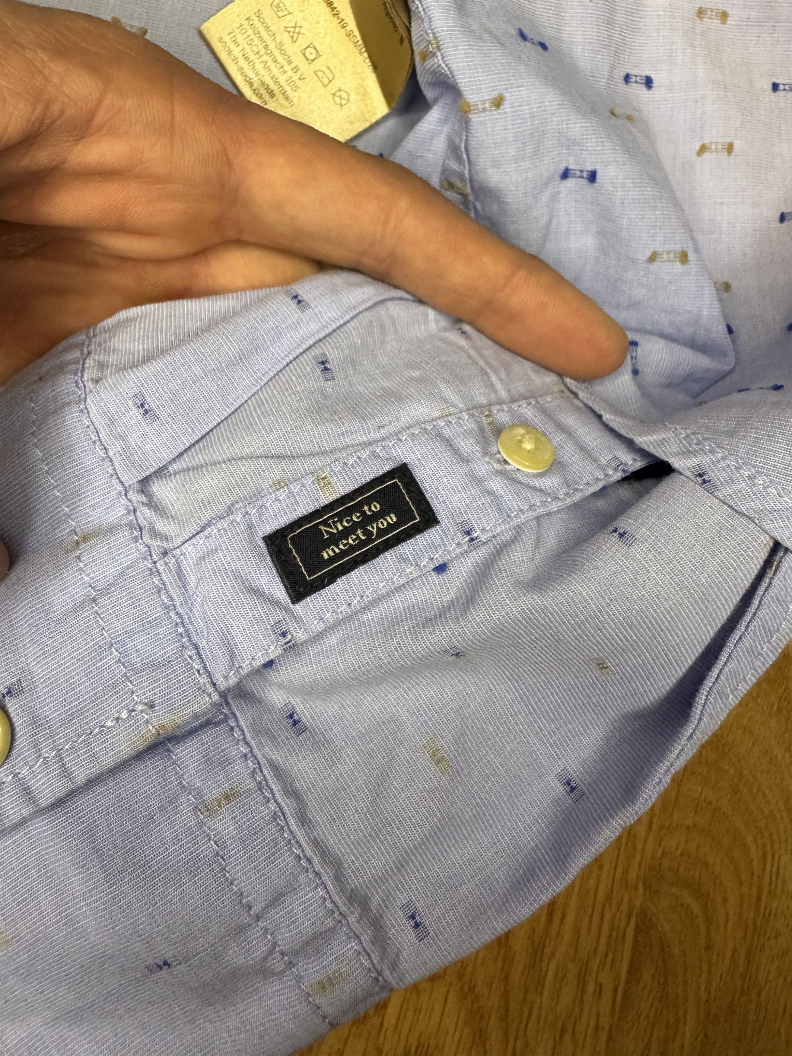Scotch & Soda Scotch & Soda Light Blue Dotted Shirt XL Juiced Up Like New Size US XL / EU 56 / 4 - 5 Thumbnail