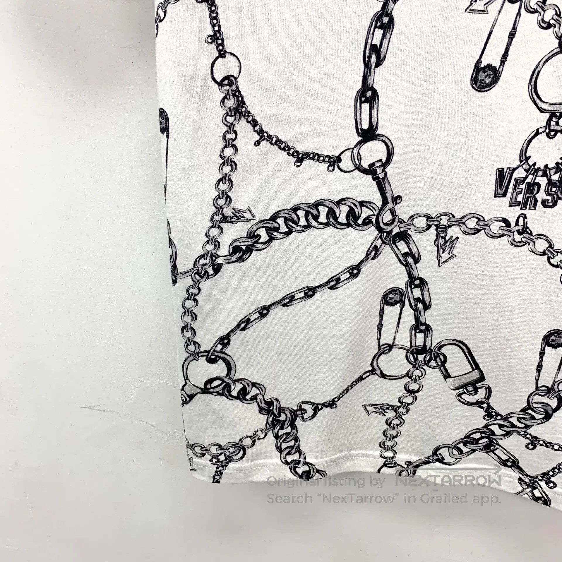 Versace Versace White Chain Printed Cotton Round Neck Short Sleeve Size US M / EU 48-50 / 2 - 4 Thumbnail