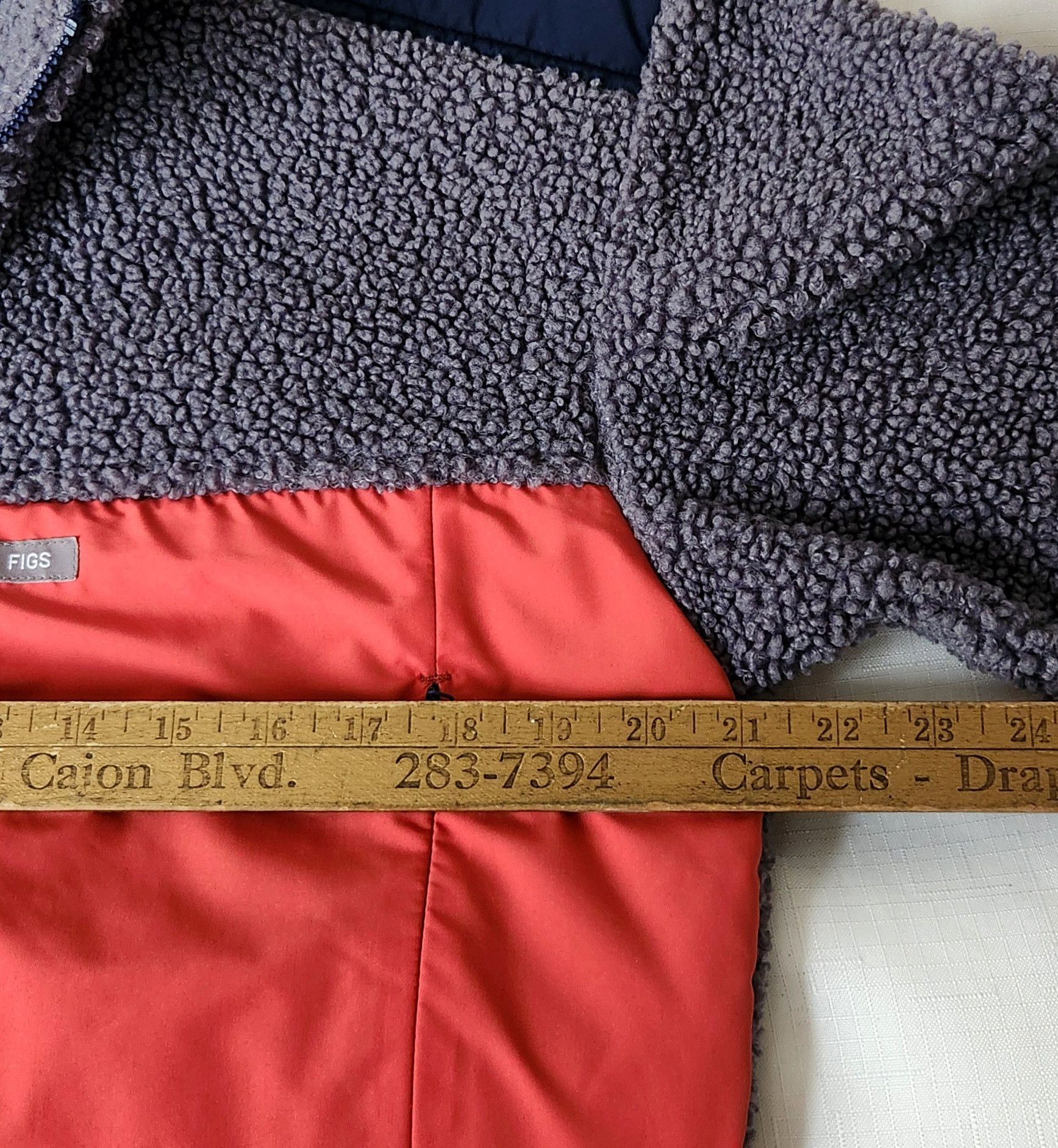 Other Figs Scrubs Selwyn Sherpa Jacket On-Shift Size Medium Size US M / EU 48-50 / 2 - 12 Thumbnail