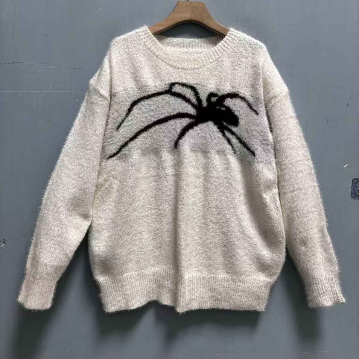 Japanese Brand White casual vintage spider pattern knitted sweater y2k Size US L / EU 52-54 / 3 - 1 Thumbnail