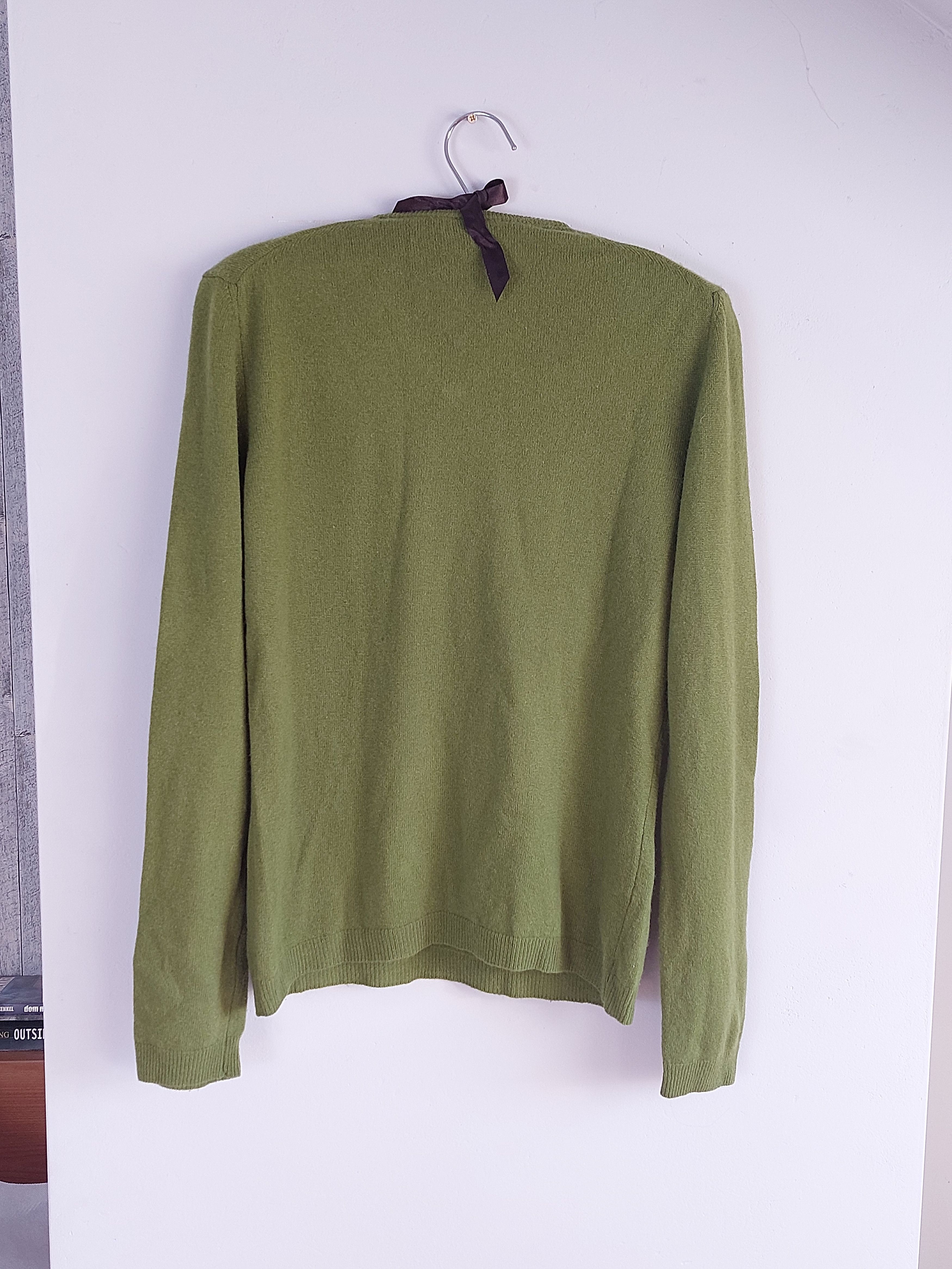 United Colors Of Benetton UNITED COLORS OF BENETTON wool V-neck Sweater Embroidered Size M / US 6-8 / IT 42-44 - 8 Thumbnail