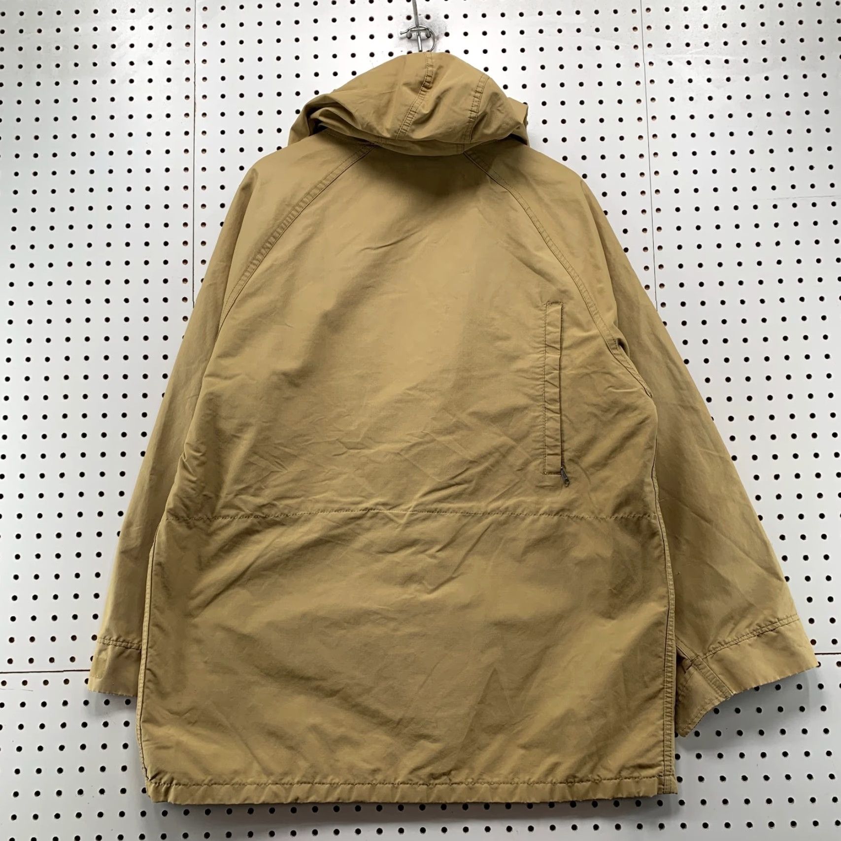 Vintage VINTAGE Woolrich Parka Coat Mens Large Tan Lightweight Hooded Nylon Blend Coat Size US L / EU 52-54 / 3 - 2 Thumbnail