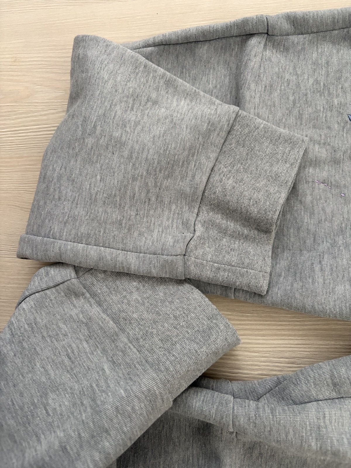 Nike Nike Tech Embroidered Joggers Sweatpants Size US 32 / EU 48 - 8 Thumbnail