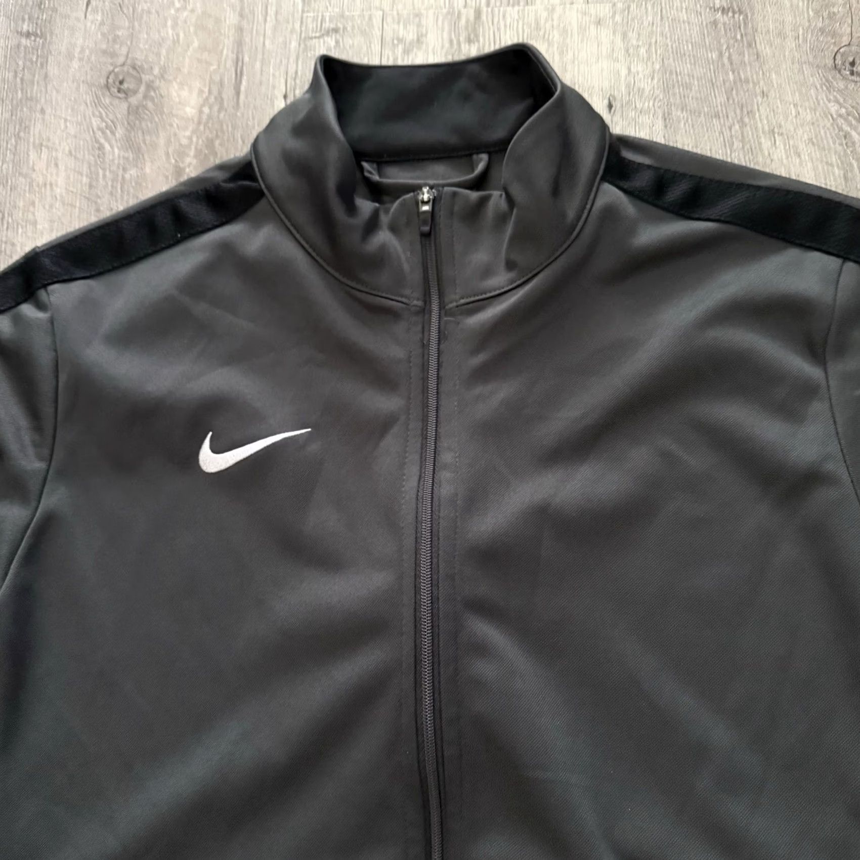 Nike VINTAGE: No not allowed—remove. Size S / US 4 / IT 40 - 8 Thumbnail