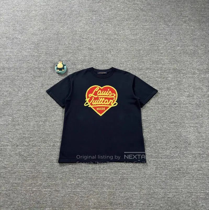 Louis Vuitton Louis Vuitton Men's Navy Cotton T-Shirt . Size US M / EU 48-50 / 2 - 1 Thumbnail