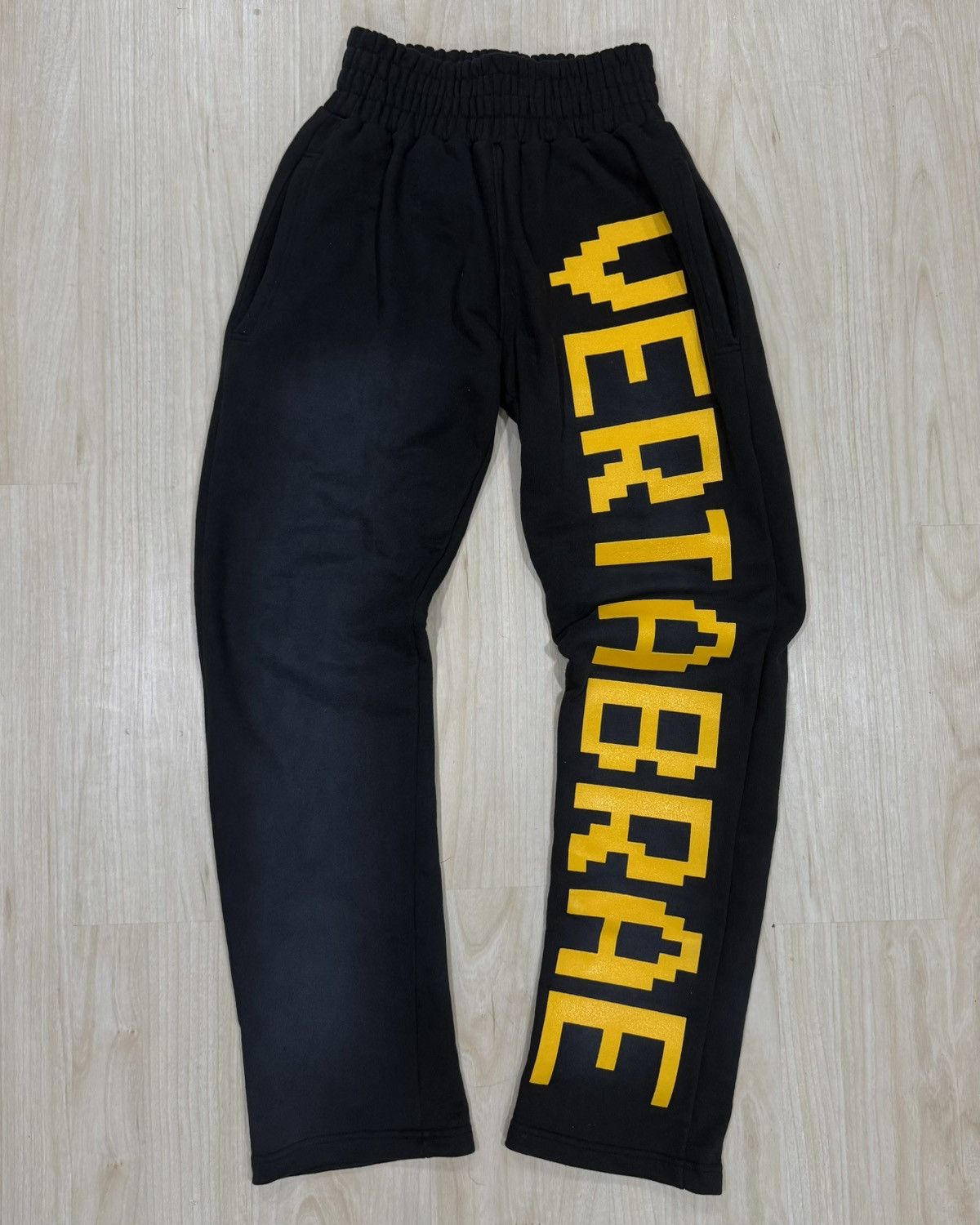 Vertabrae Vertabrae Sweatpants - Size M (Black + Yellow) Size US 32 / EU 48 - 3 Thumbnail