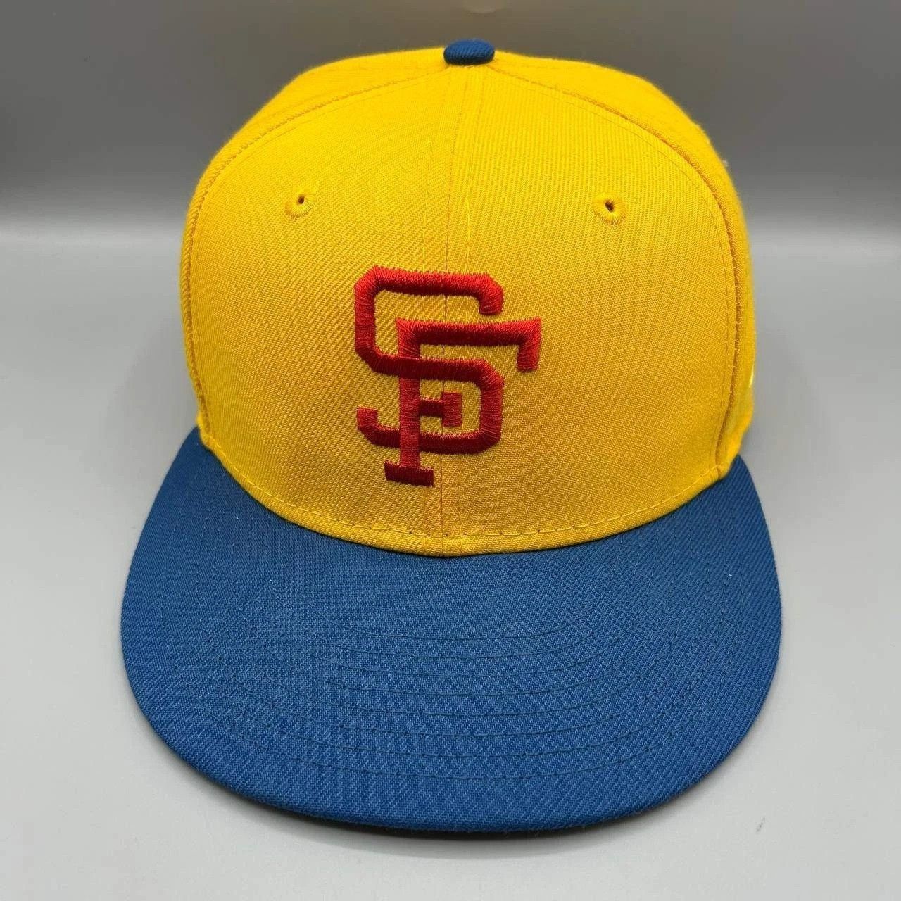 New Era San Francisco Giants Hat Men 7 1/2 Yellow Blue MLB Fitted Size ONE SIZE - 1 Thumbnail