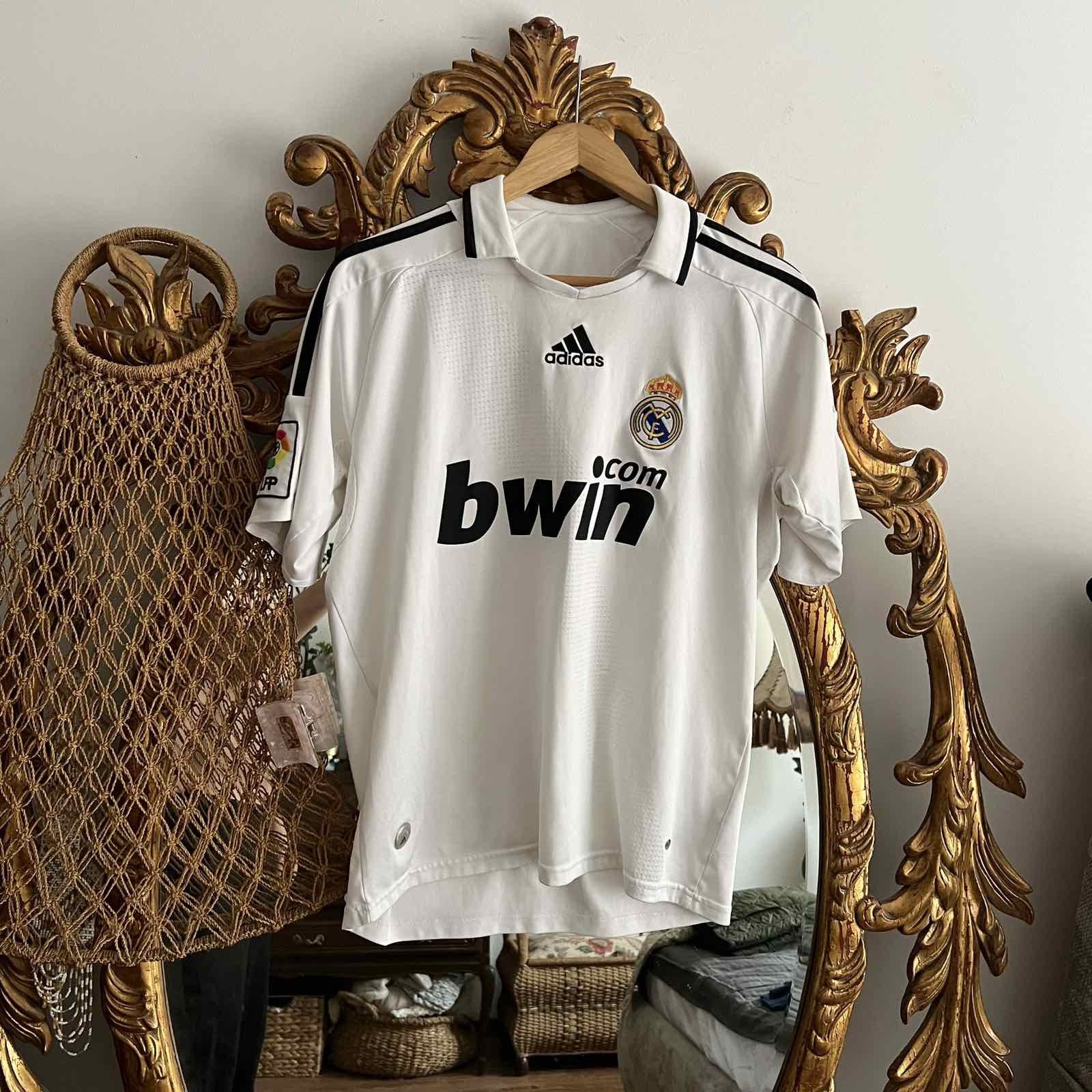 Adidas × Vintage Adidas Real Madrid Soccer Jersey Blokecore #9 Ronaldo Sz S Size US S / EU 44-46 / 1 - 1 Thumbnail