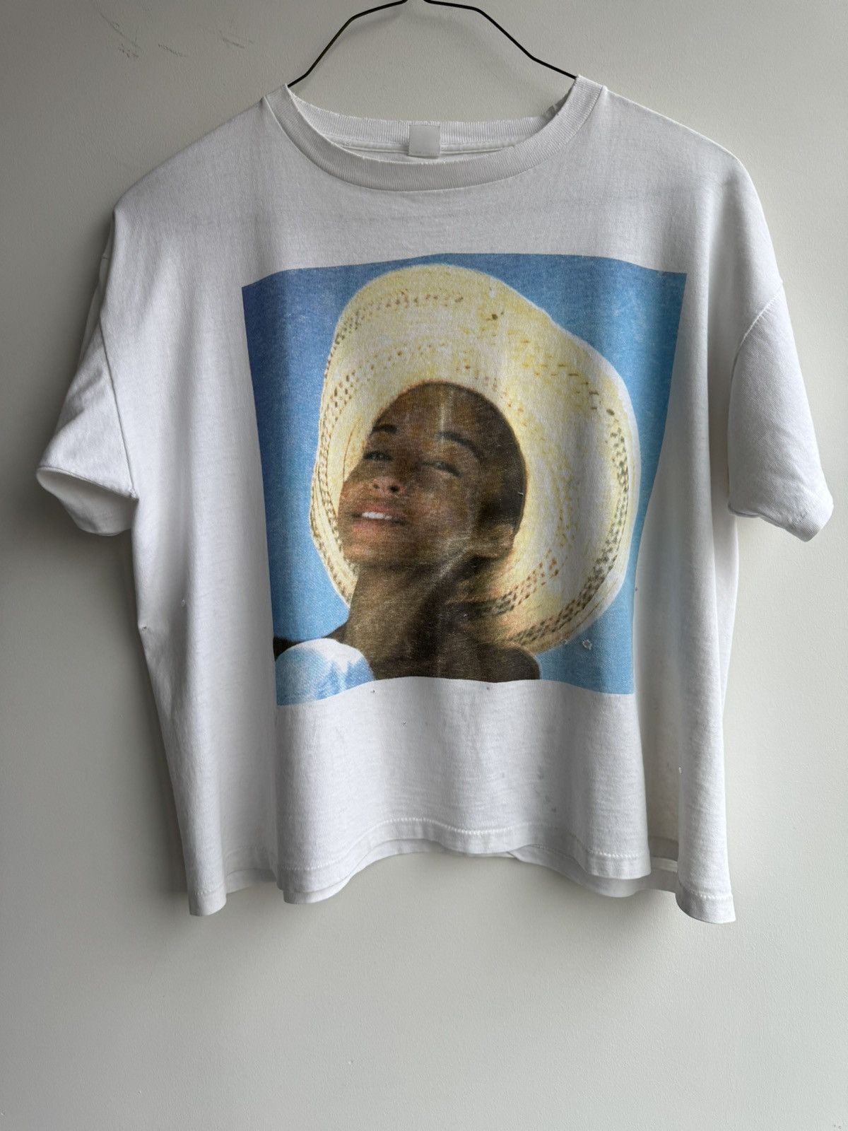 image of Vintage Sade 1988 Paradise T Shirt Oversized Cropped Faded in White, Men's (Size XL)