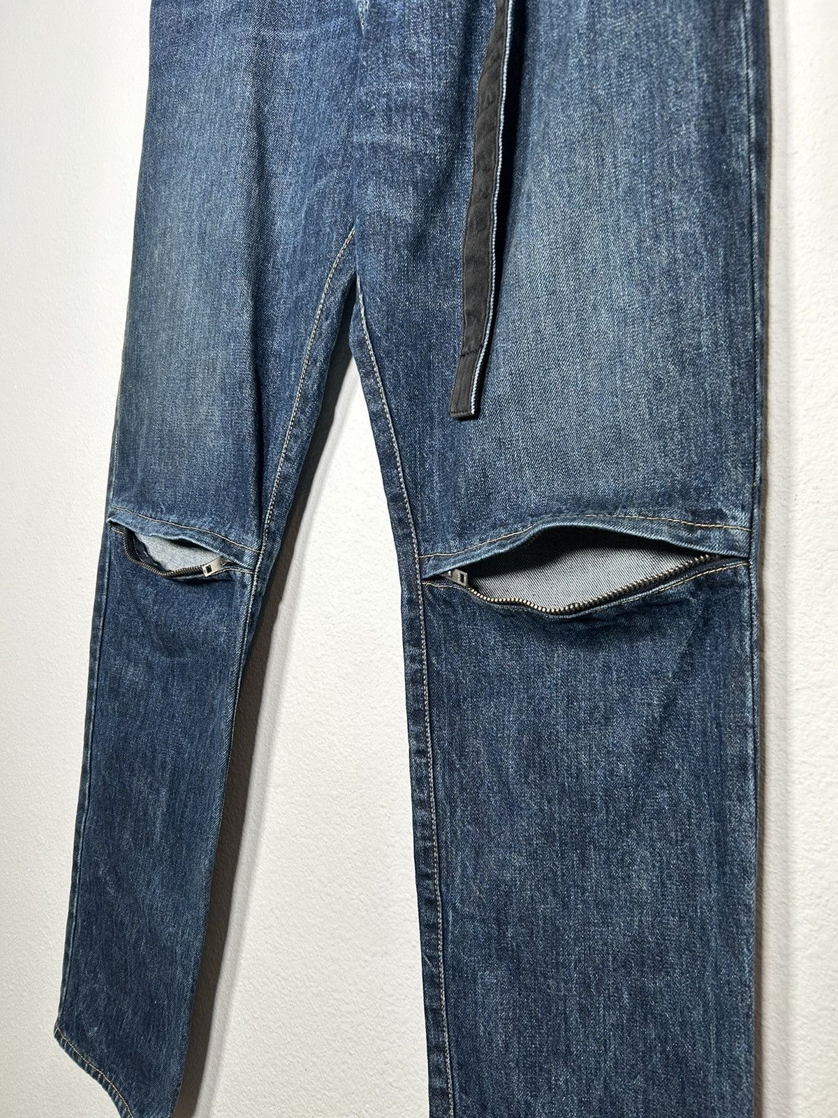 Sacai NWT! SS24 Belted Knee Zip Denim Jeans Size US 32 / EU 48 - 3 Thumbnail