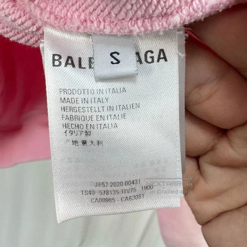 Balenciaga Balenciaga Crew Print Hoodie. Size US S / EU 44-46 / 1 - 6 Thumbnail