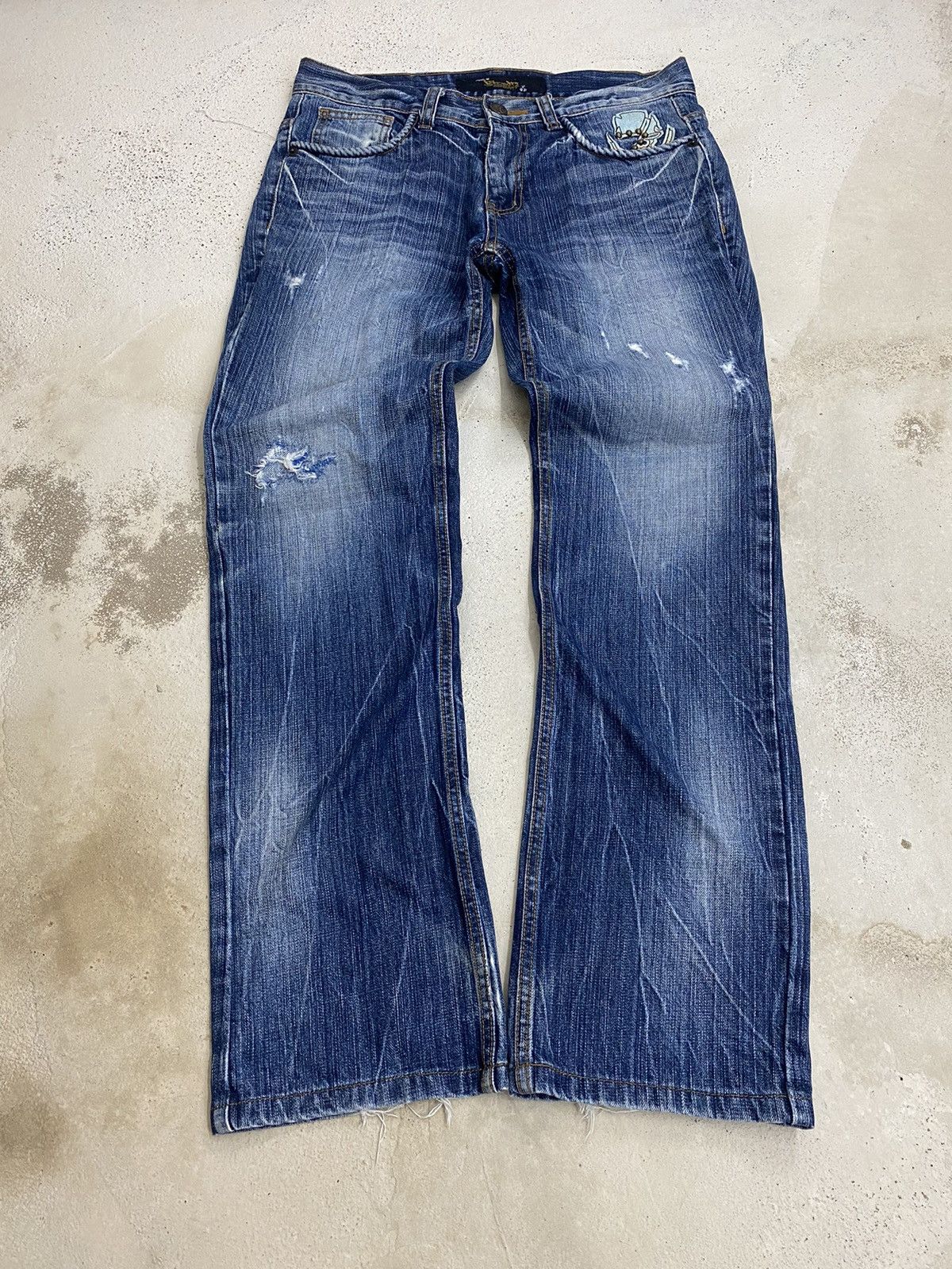 If Six Was Nine × Japanese Brand × Le Grande Bleu (L.G.B.) Cloud 72 Denim Surf Patch of Pirates Blue Way Distressed Size US 33 - 3 Thumbnail