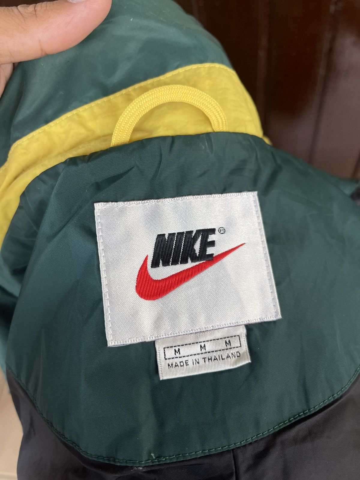 Nike Vintage 90s Nike Winbreaker jacket Size US L / EU 52-54 / 3 - 13 Thumbnail