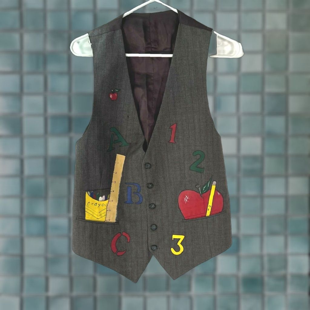 Vintage V Neck Womens Teachers Themed Five Button Casual Gray Vest Jacket Size M Vest Gray Graphic Casual Five Button V Neck Womens Size M Jacket Fashion? Size M / US 6-8 / IT 42-44 - 1 Thumbnail