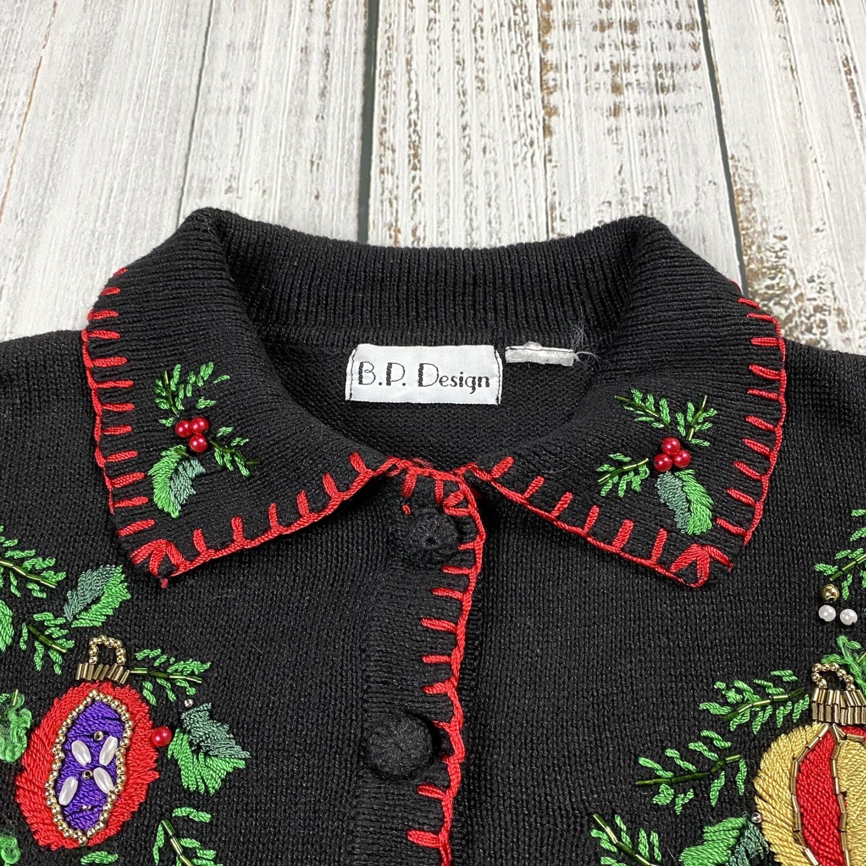 Vintage VINTAGE BP DESIGN BLACK KNIT CARDIGAN SWEATER EMBROIDERED HOLLY MEDIUM WOMENS Size M / US 6-8 / IT 42-44 - 4 Thumbnail