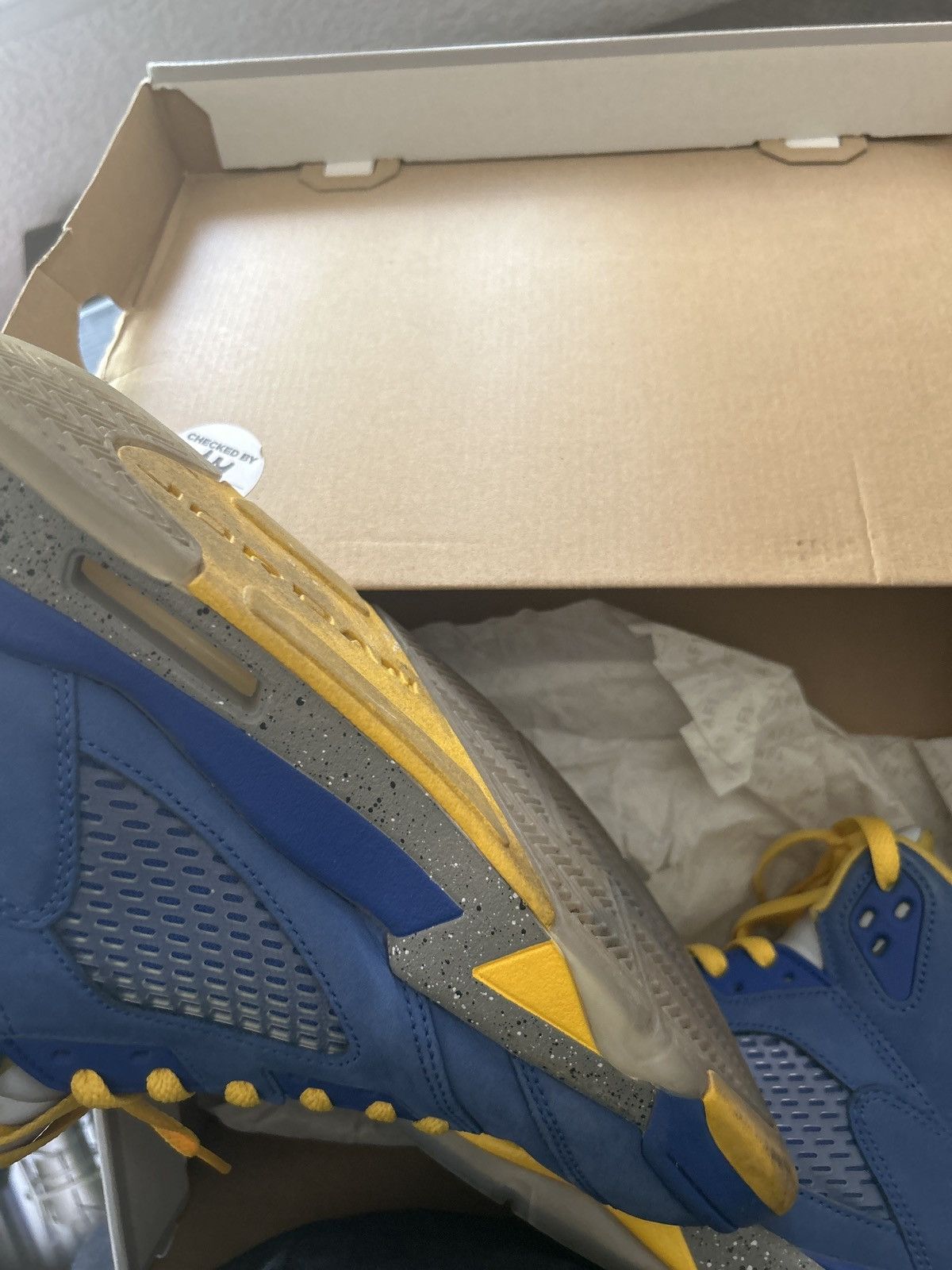 Jordan Brand × Vintage Air Jordan 5 Retro 'Laney' Size US 10.5 / EU 43-44 - 7 Thumbnail