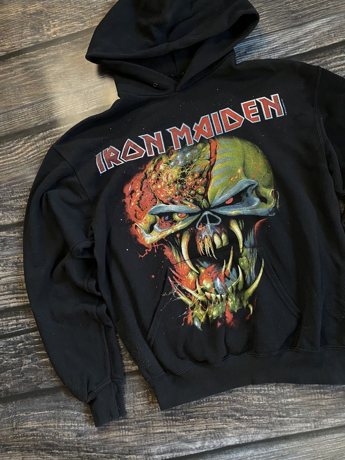 Vintage Iron Maiden Skull Rock Band Pullover Hooded Shirt Men’s Size Medium store RARE