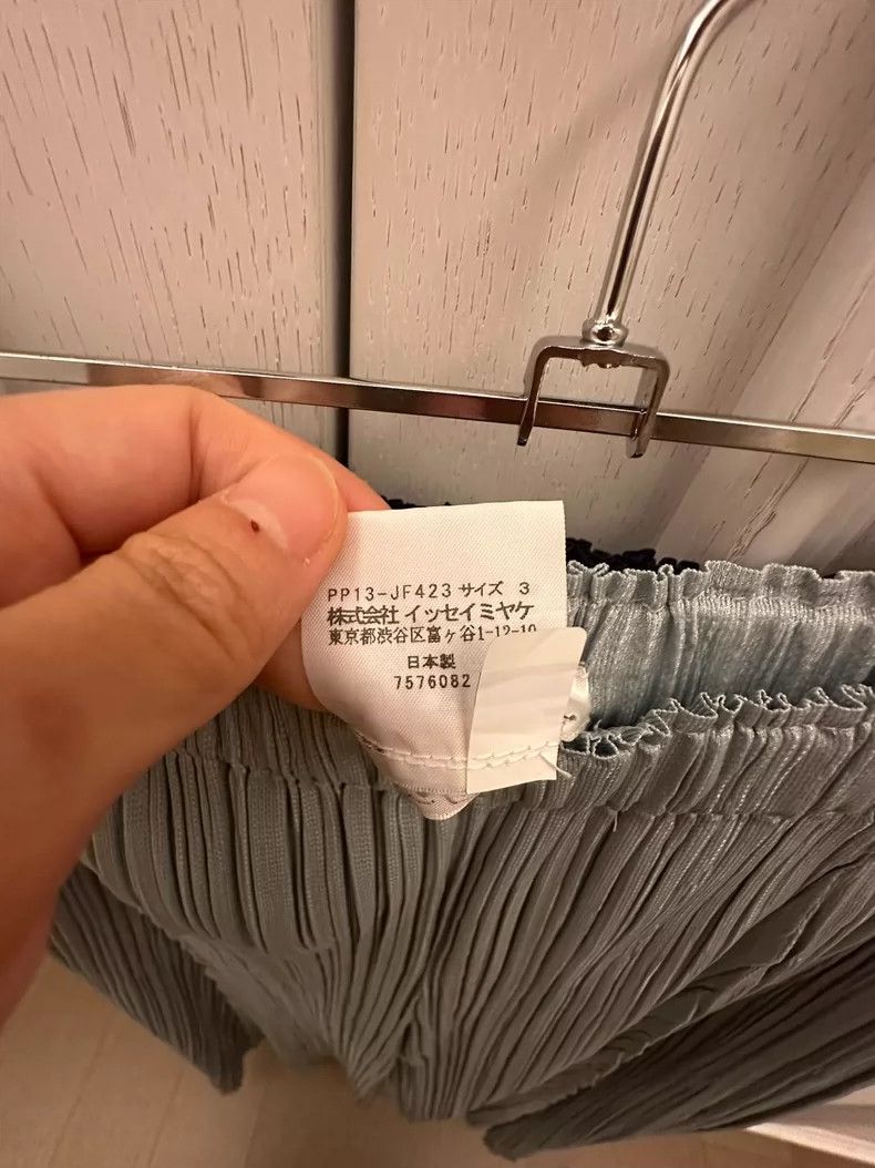 Issey Miyake Issey Miyake size:3 Mint green pleated trousers Size 31" - 6 Thumbnail