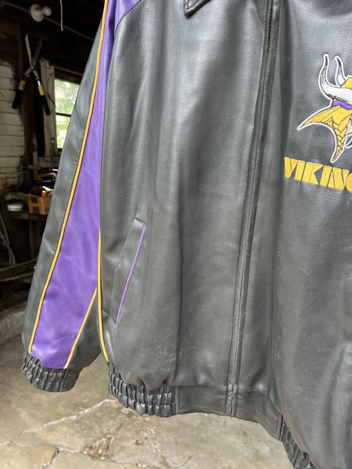 NFL × Vintage Vintage Minnesota Vikings Leather Jacket Size US XL / EU 56 / 4 - 5 Thumbnail