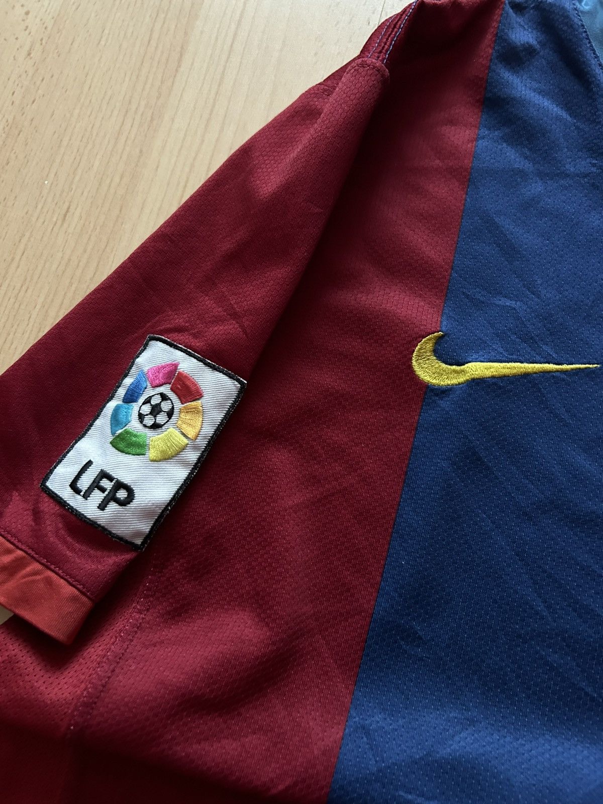 Nike Nike Barcelona Vintage Soccer Y2K Retro Jersey Size US M / EU 48-50 / 2 - 3 Thumbnail