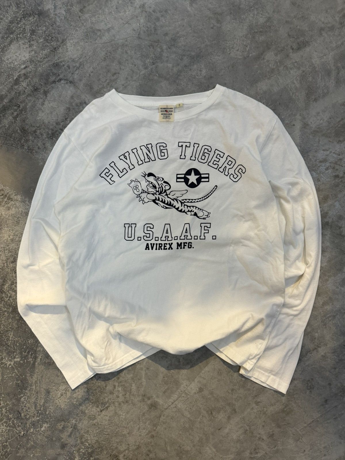 Avirex × Japanese Brand × Vintage Vintage avirex flying tigers graphic 🪽 Size US M / EU 48-50 / 2 - 1 Thumbnail