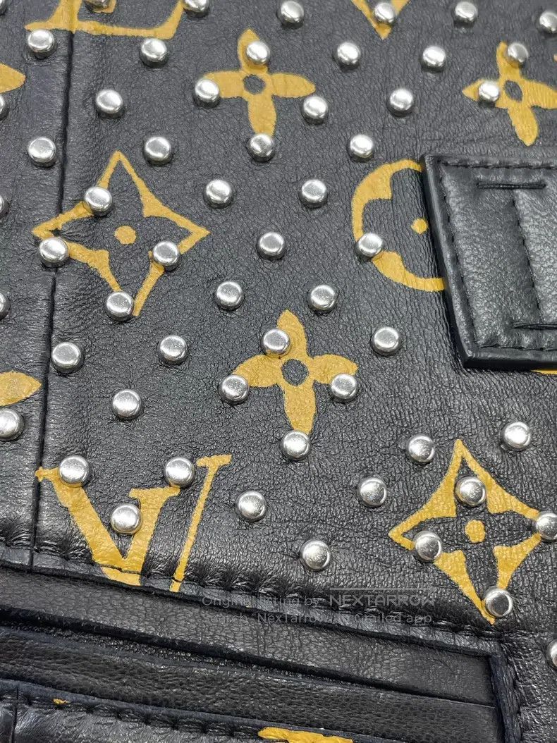 Louis Vuitton Louis Vuitton Presbyopic studded sheepskin waistcoat vest Size XS / US 0-2 / IT 36-38 - 7 Thumbnail