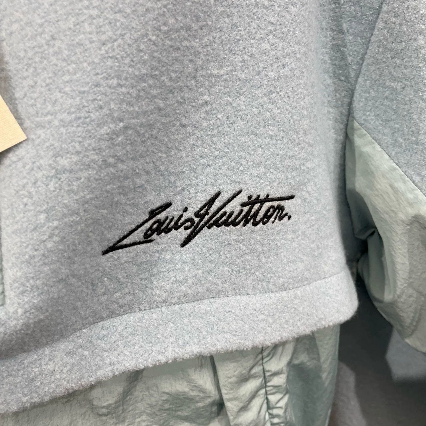 Louis Vuitton LV Blue Half-Zip Pigeon Embroidery Jacket Size 50 Size US M / EU 48-50 / 2 - 5 Thumbnail