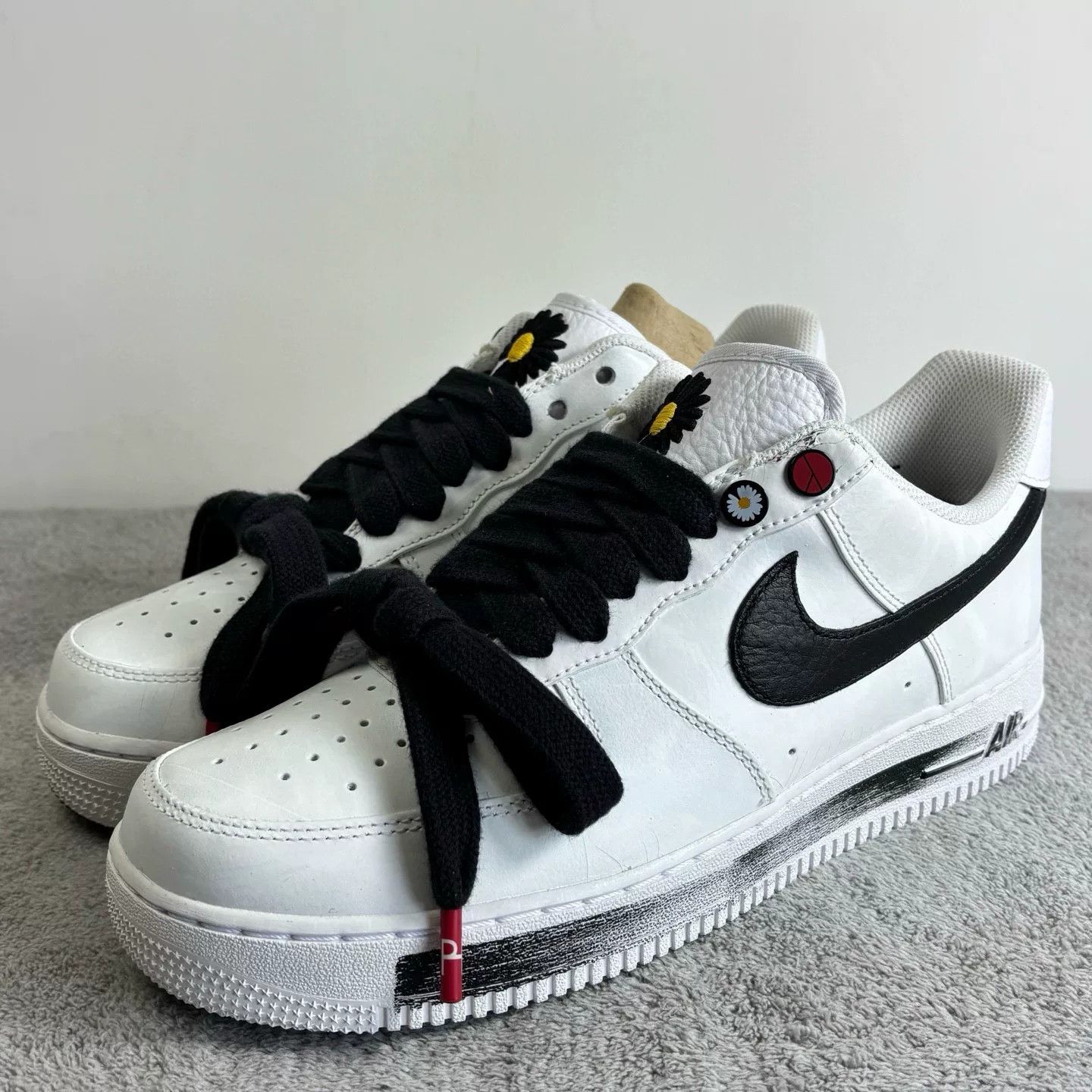 Nike Nike Lowtop Sneakers 44 Men Size US 10.5 / EU 43-44 - 1 Thumbnail