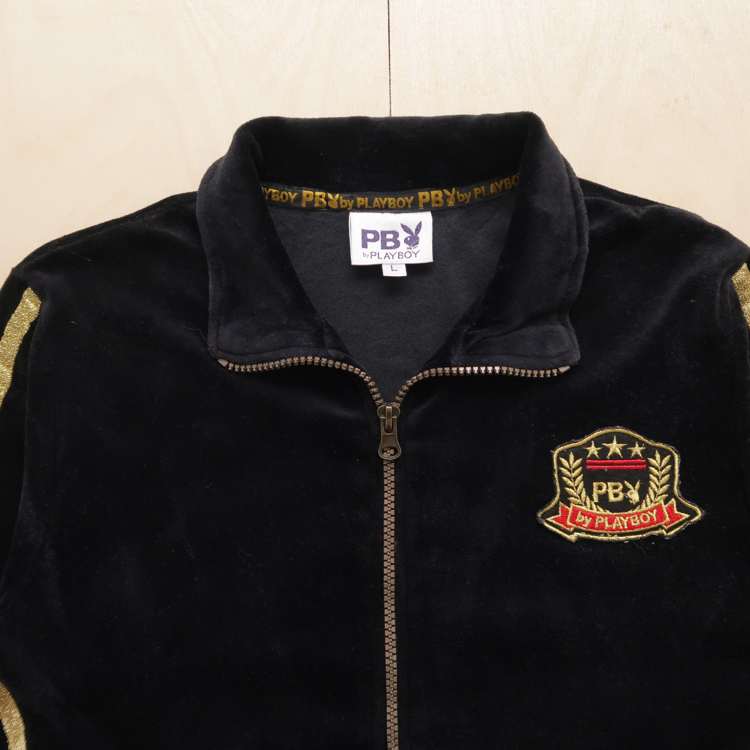 Japanese Brand 2000s Playboy Track Jacket Velvet Gold Tapped Size L / US 10 / IT 46 - 3 Thumbnail