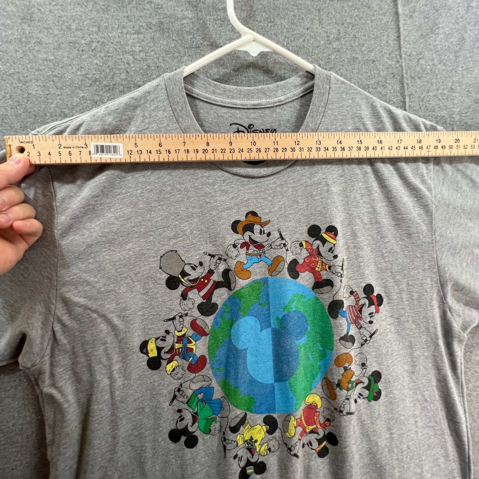 Disney Disney Mickey All Around the World Shirt Women Large Size L / US 10 / IT 46 - 7 Thumbnail