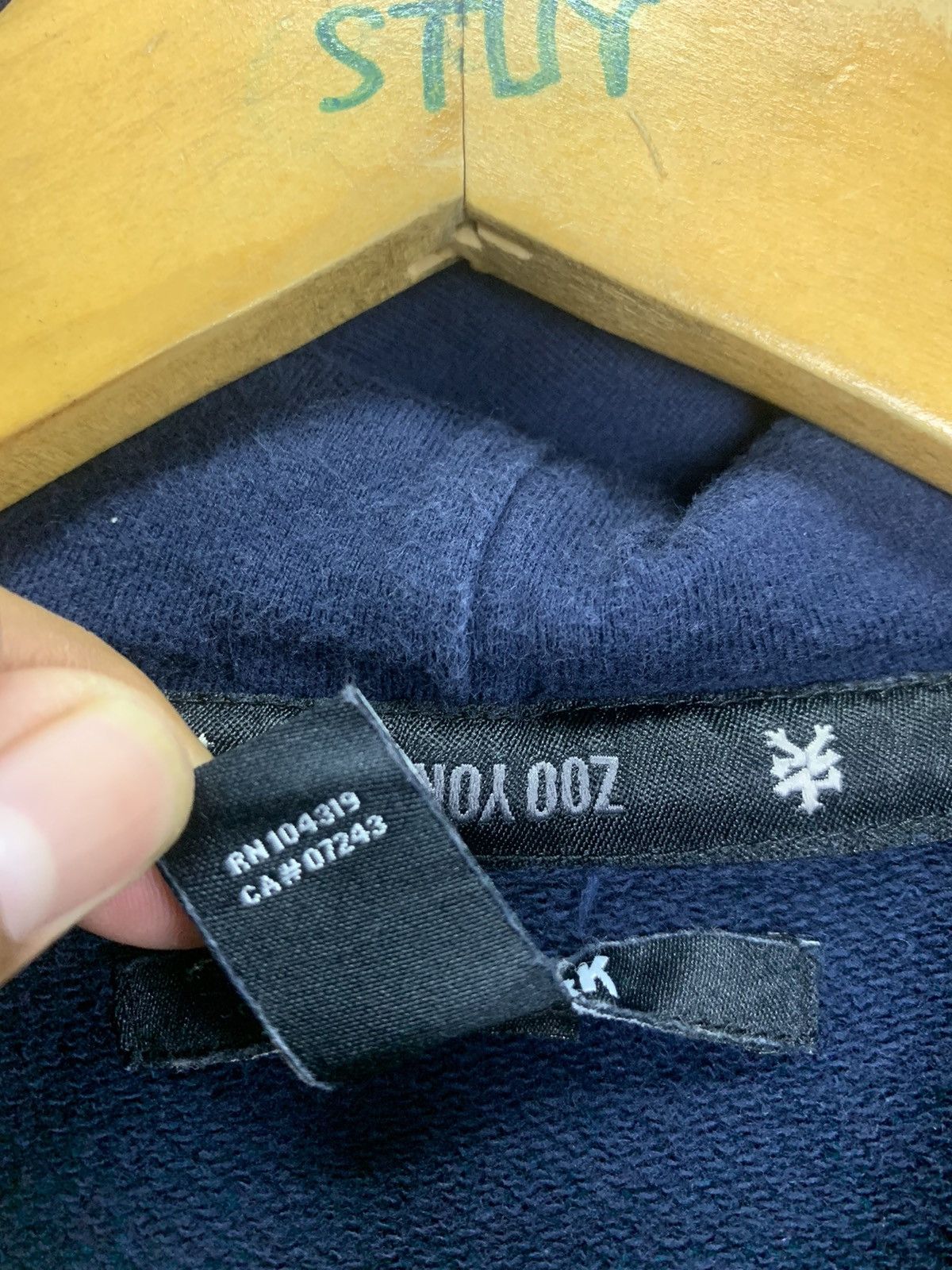 Vintage Vintage Zoo York big logo hoodies Size US L / EU 52-54 / 3 - 10 Thumbnail
