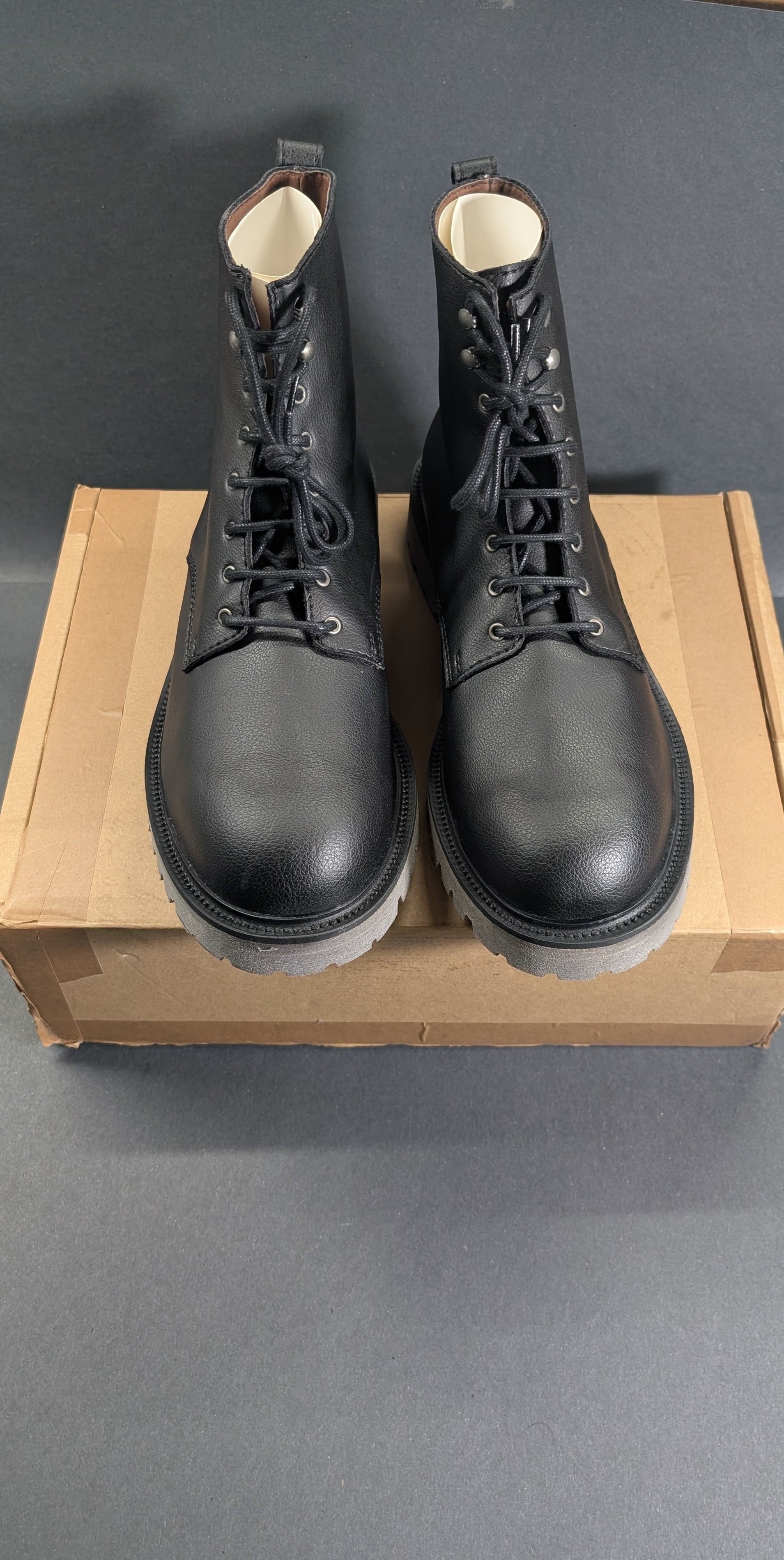 Ground Cover 8-eye Boot Cactus Leather Size US 13 / EU 46 - 2 Thumbnail