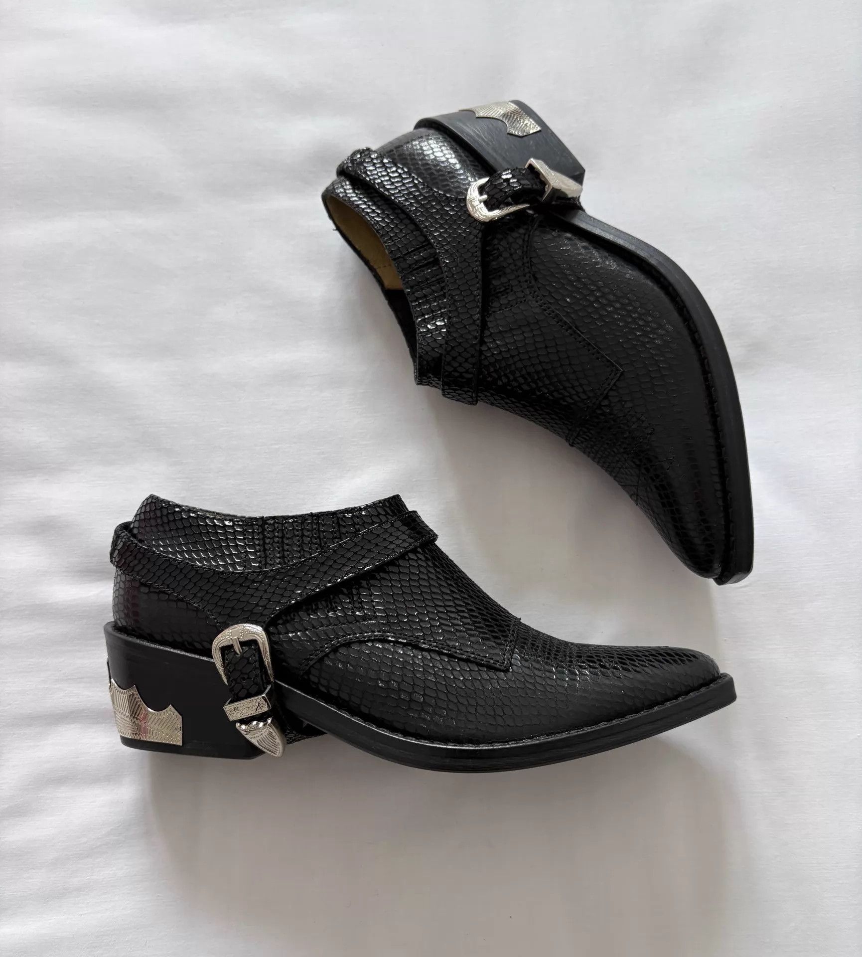Toga Toga Pulla Snake Strap Rivet Mule 36 Near New Size US 5.5 / IT 35.5 - 2 Thumbnail